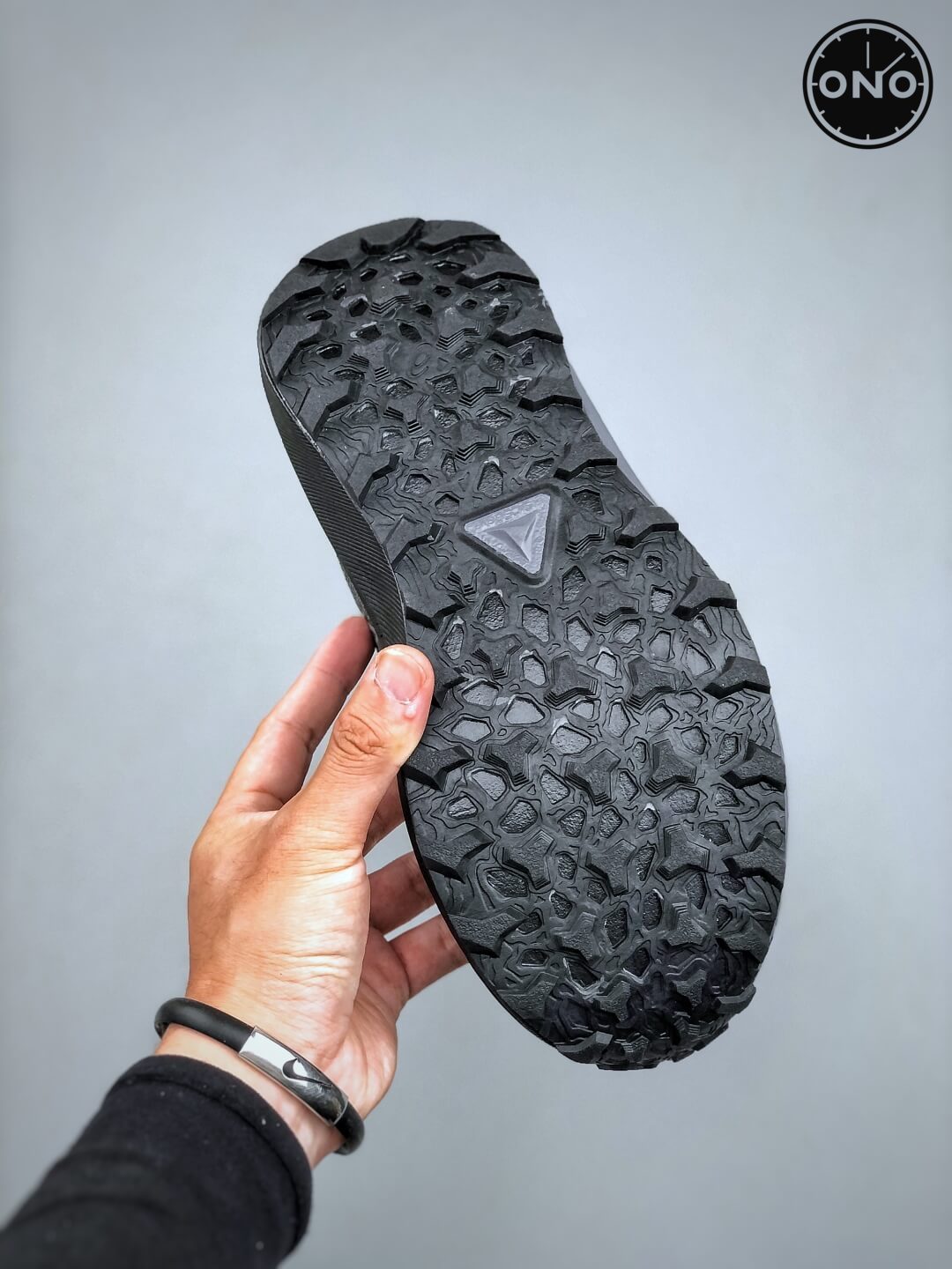 Asics_2_8.jpg