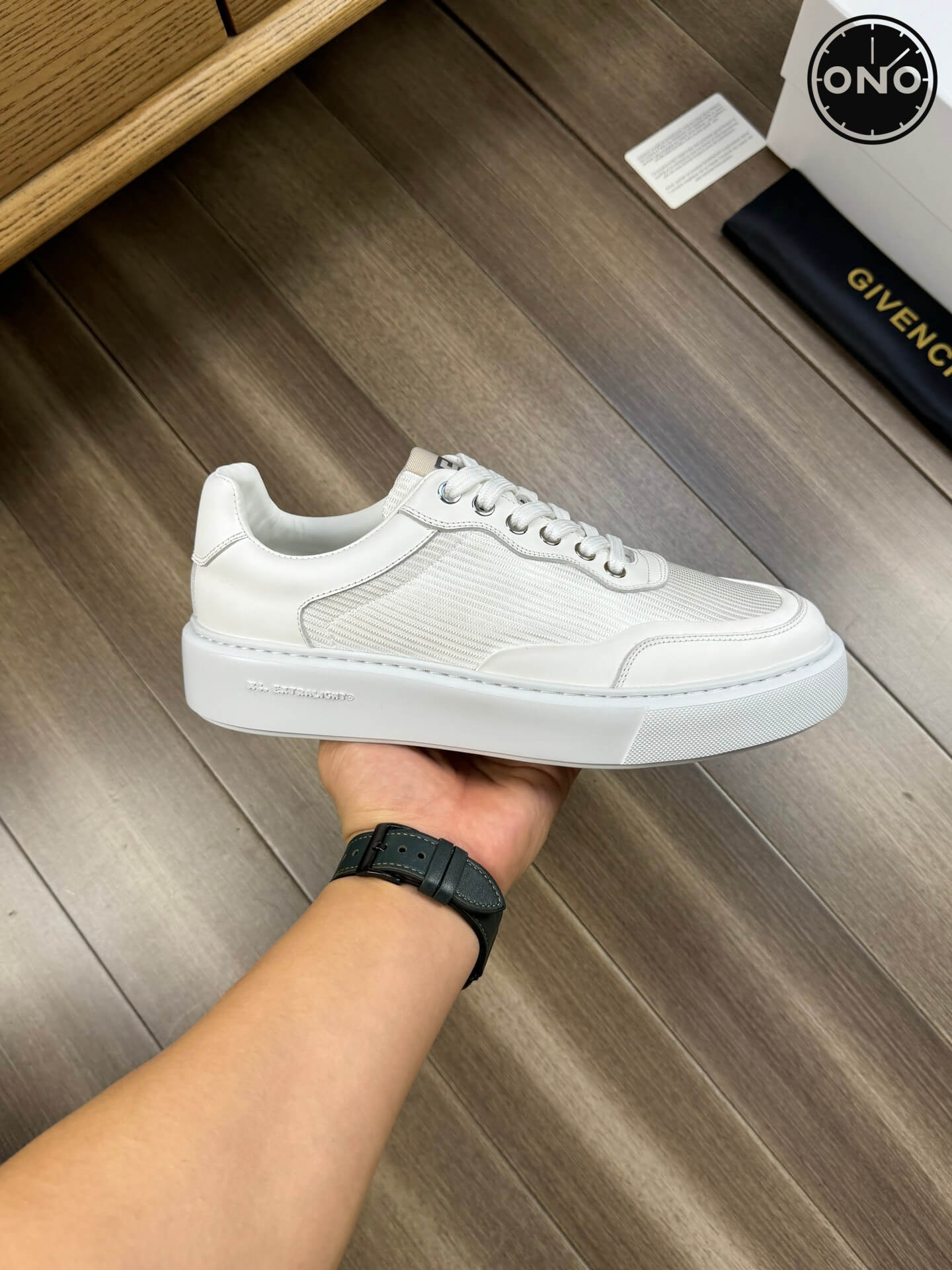 Givenchy_21_5.jpg
