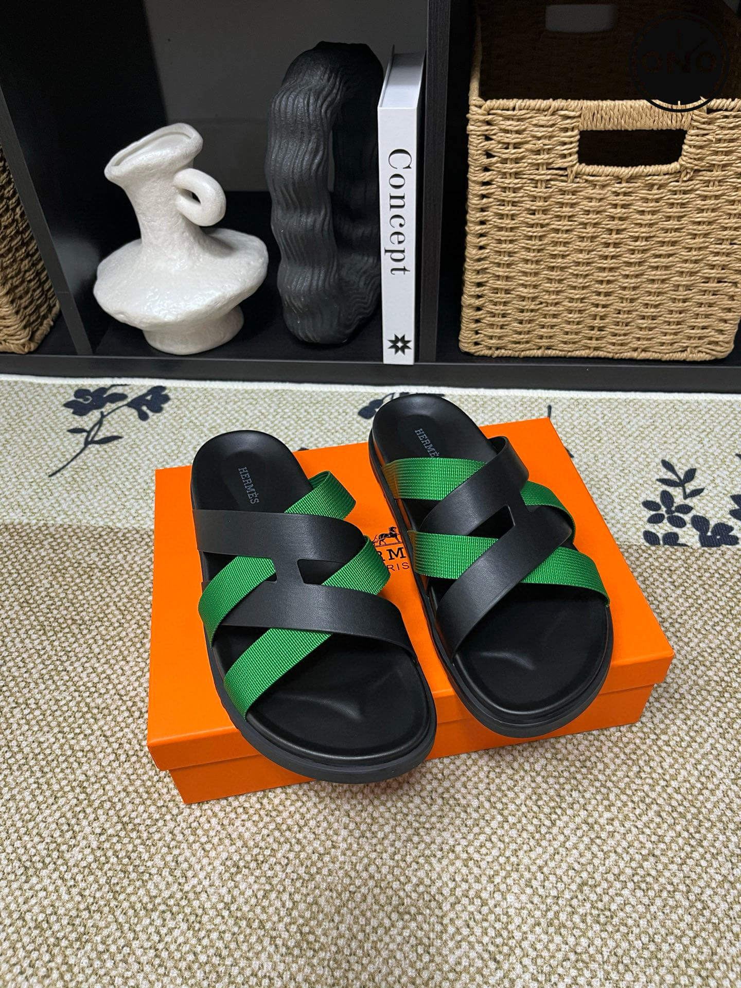 Hermes-Slippers_32_3.jpg