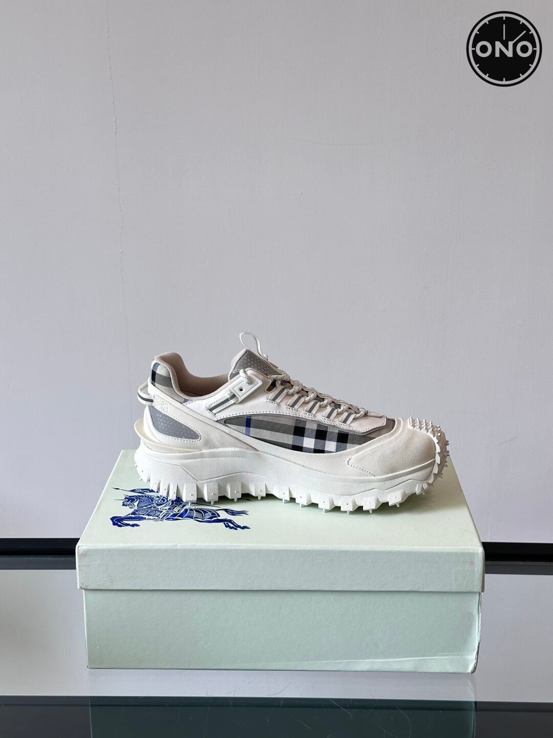 Burberry_18_5.jpg