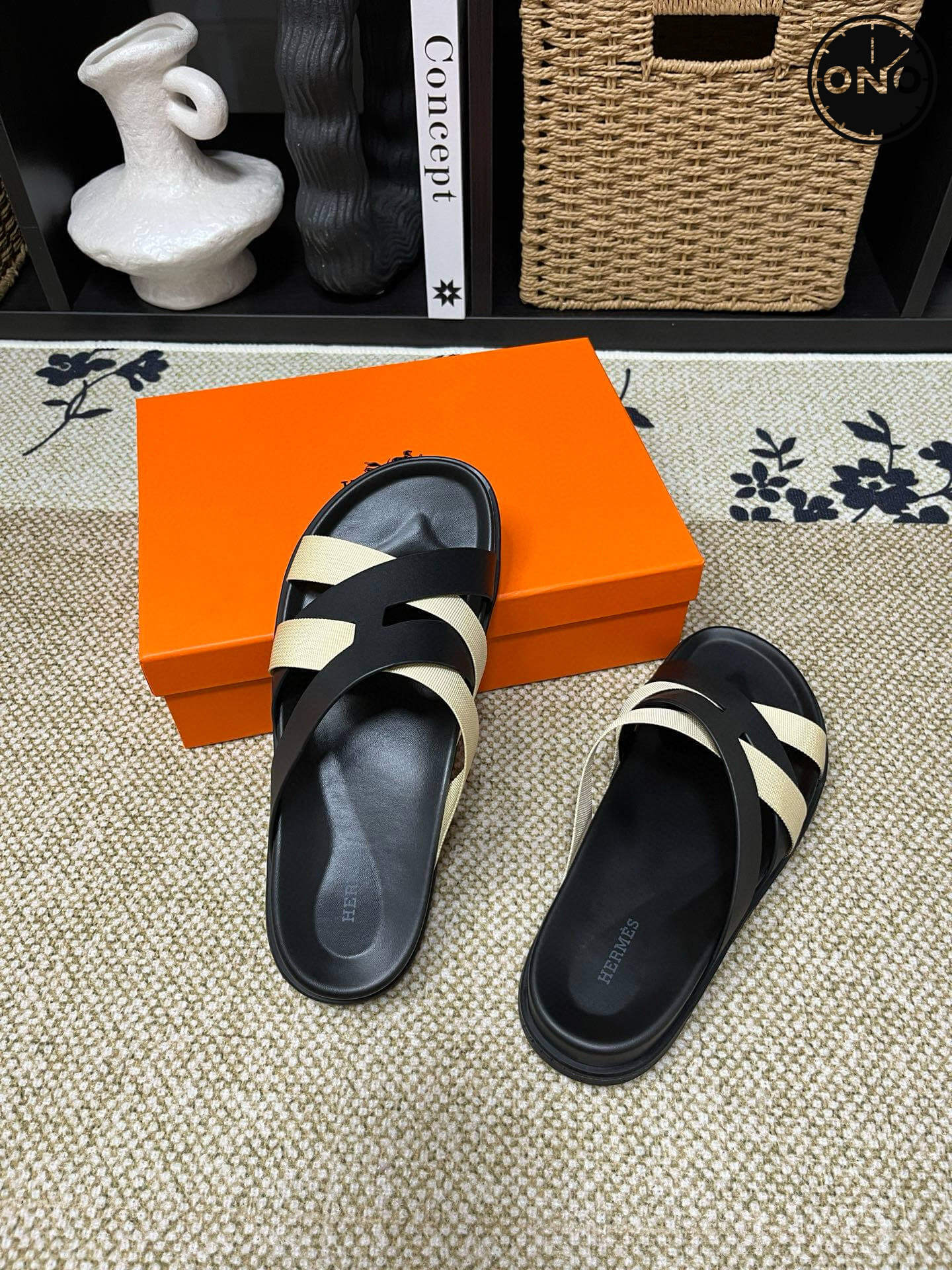 Hermes-Slippers_22_3.jpg