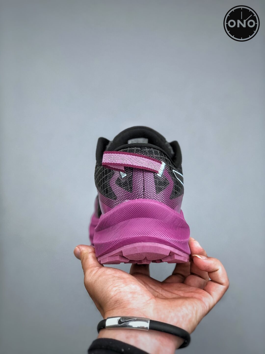 Asics_1_7.jpg