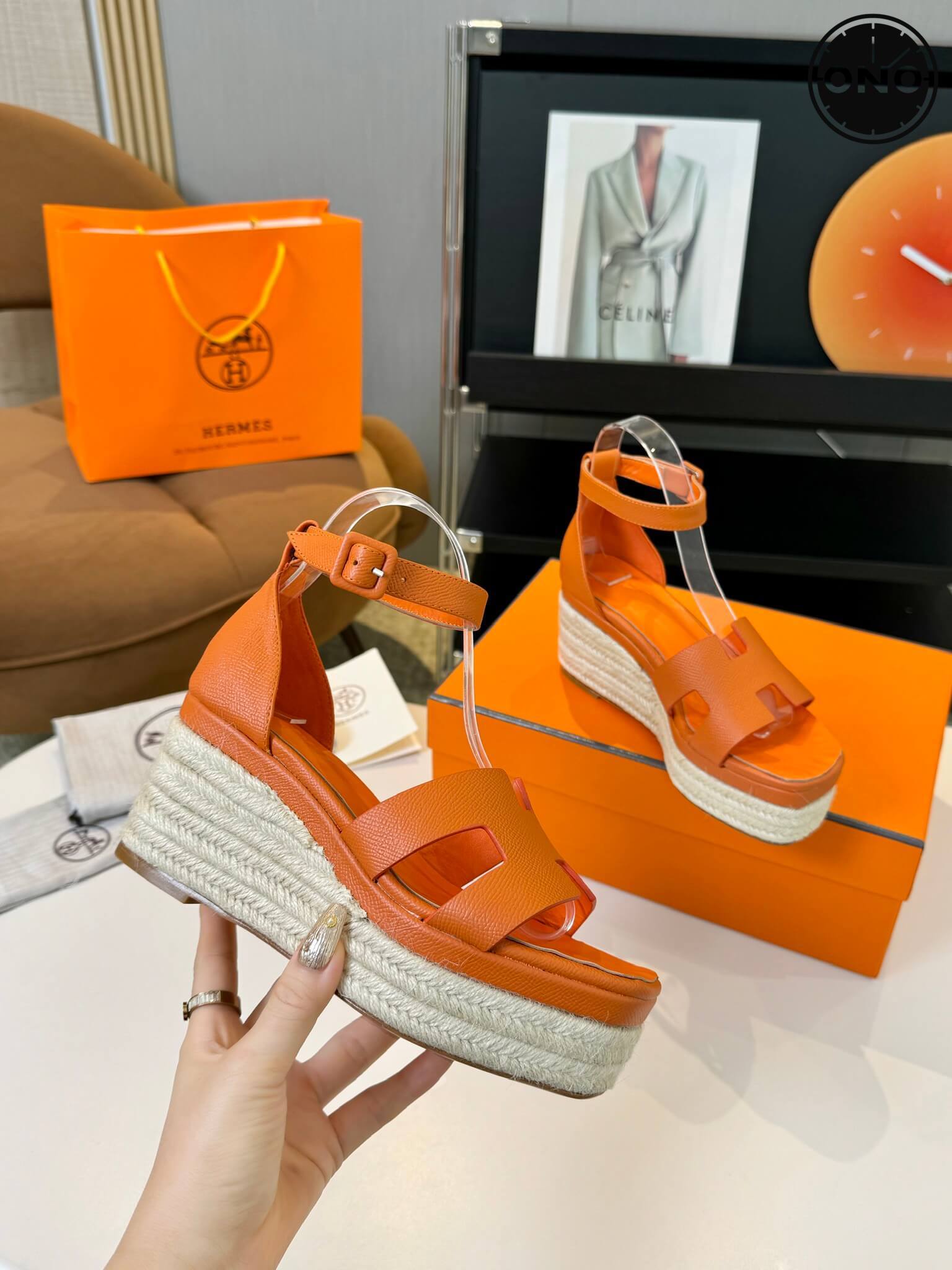Hermes-Slippers_84_6.jpg