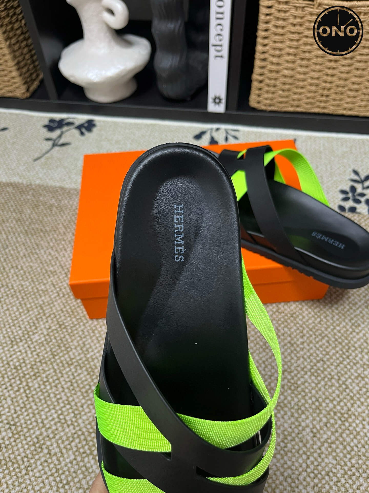 Hermes-Slippers_33_6.jpg