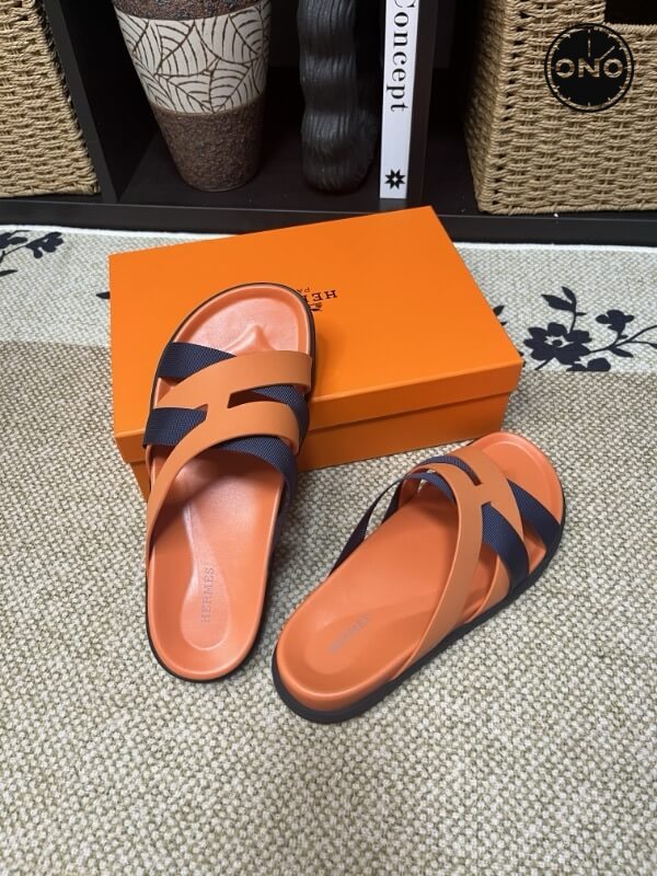 Hermes-Slippers_7_4.jpg