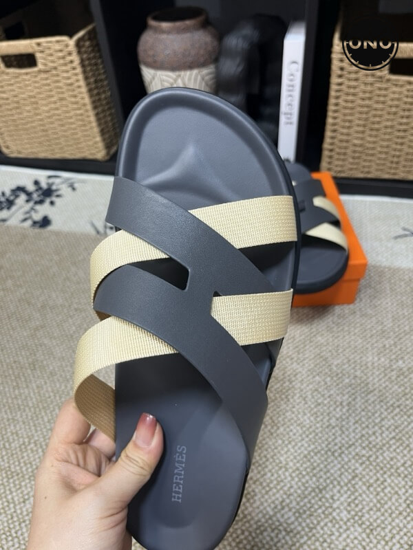 Hermes-Slippers_14_5.jpg