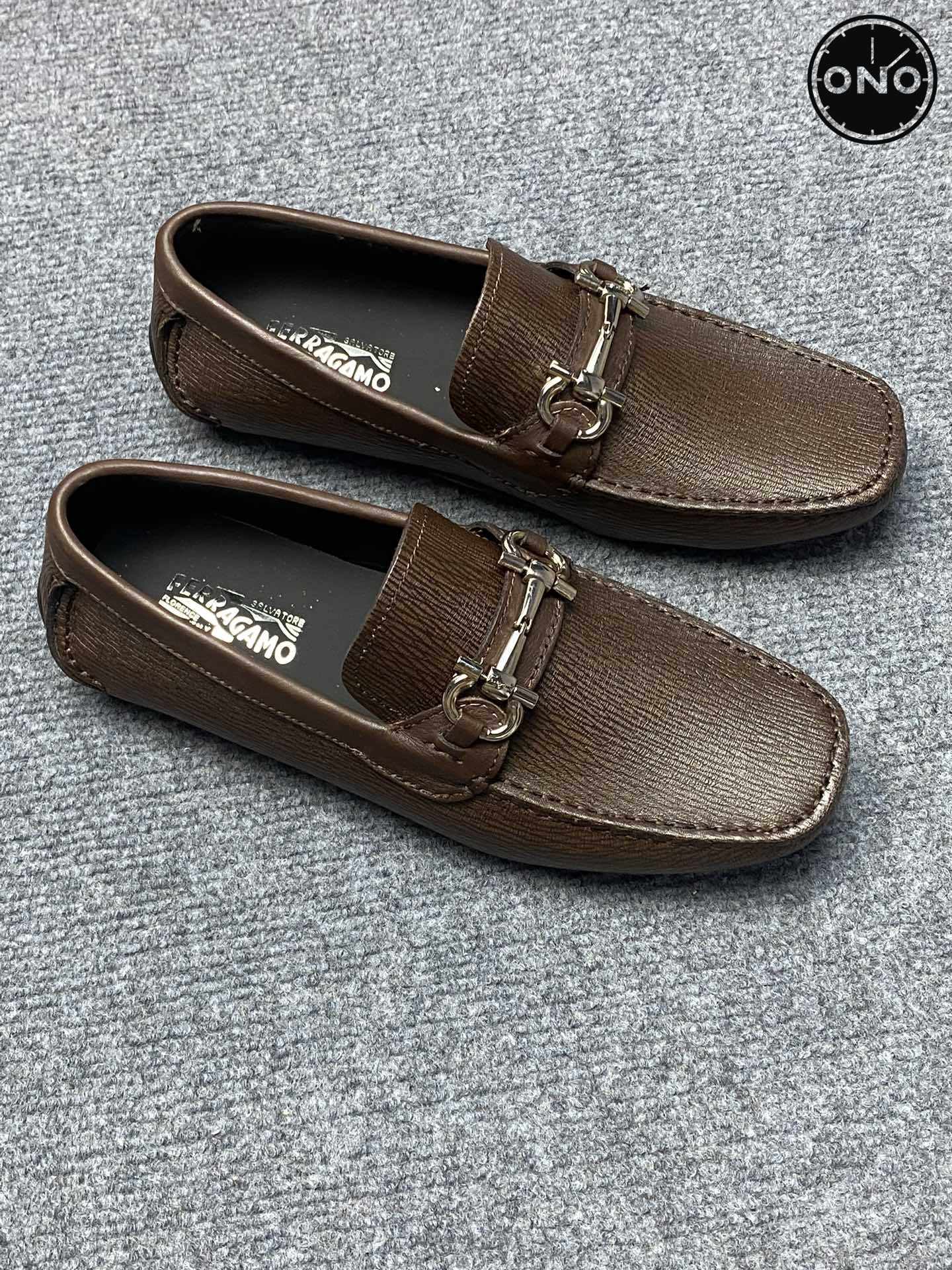 Ferragamo_38_8.jpg