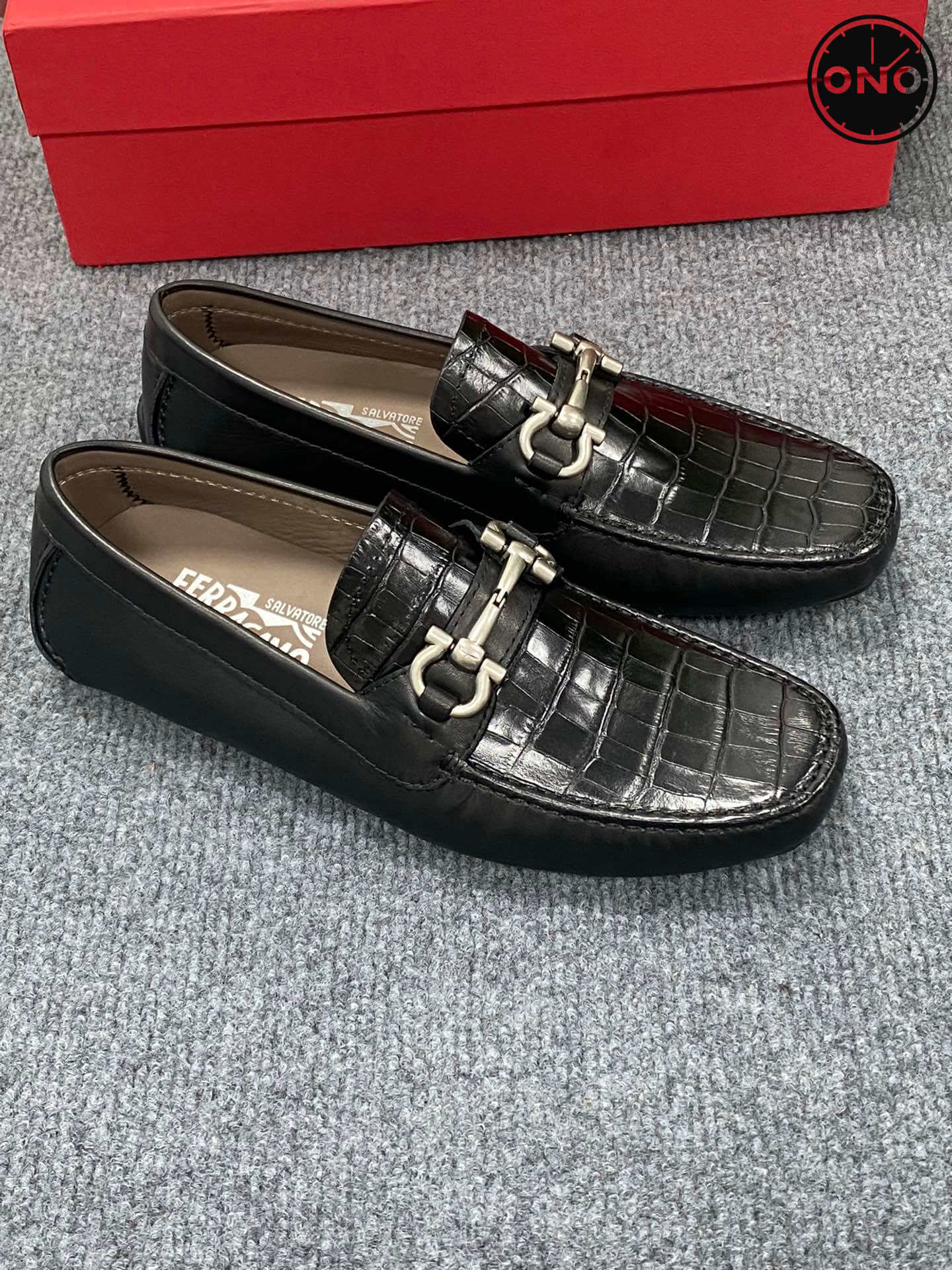 Ferragamo_36_3.jpg