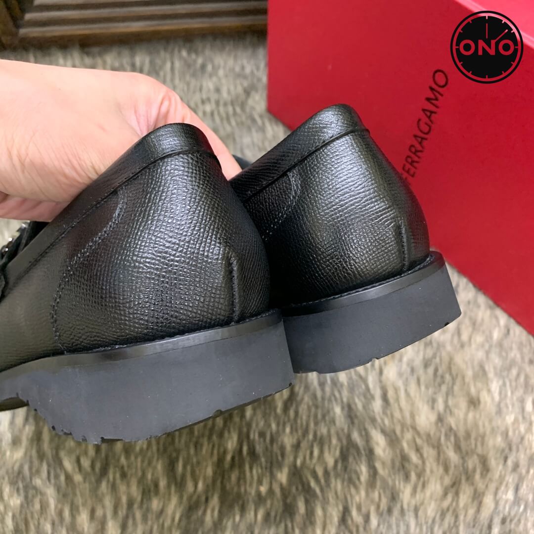 Ferragamo_71_9.jpg