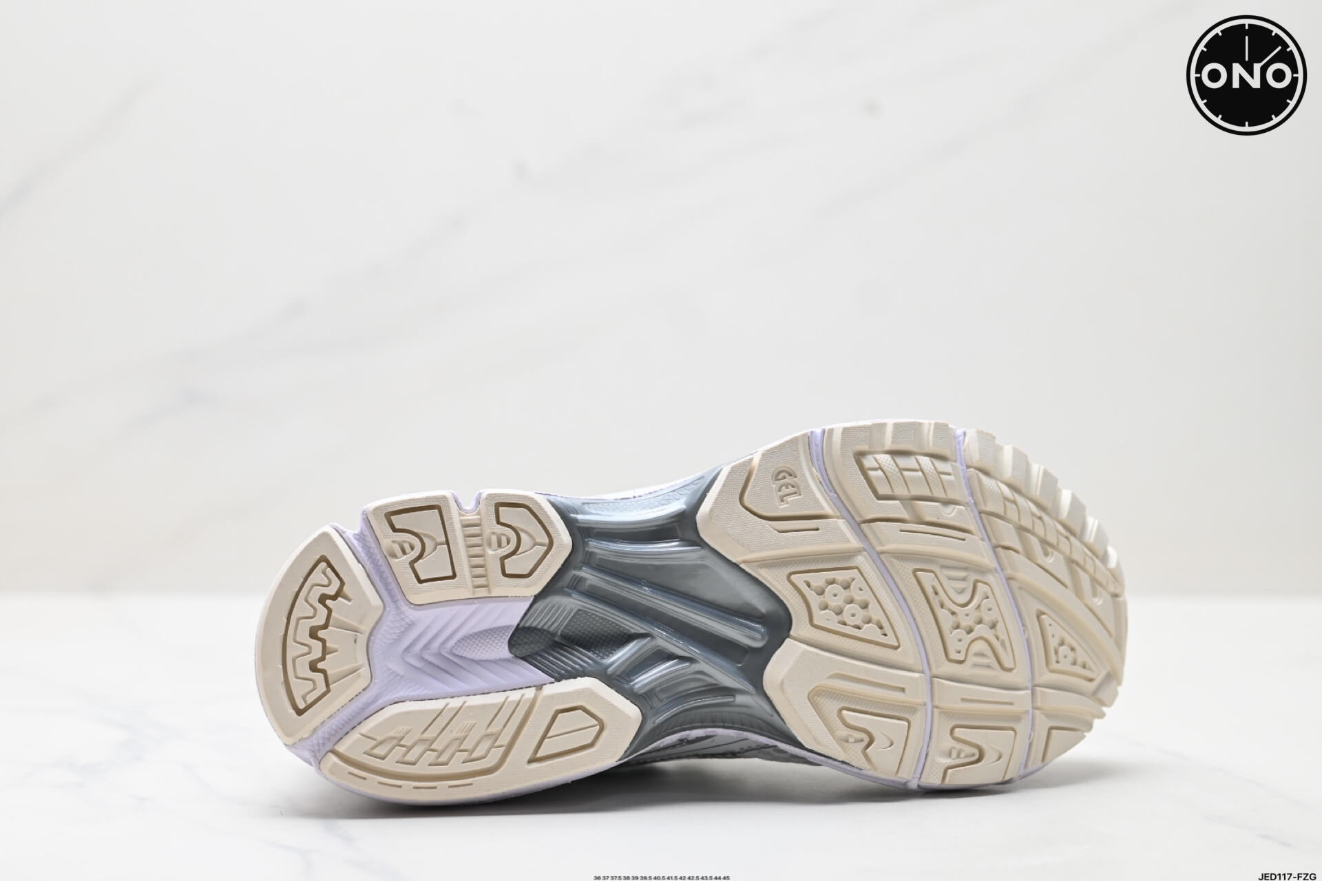 Asics_35_9.jpg