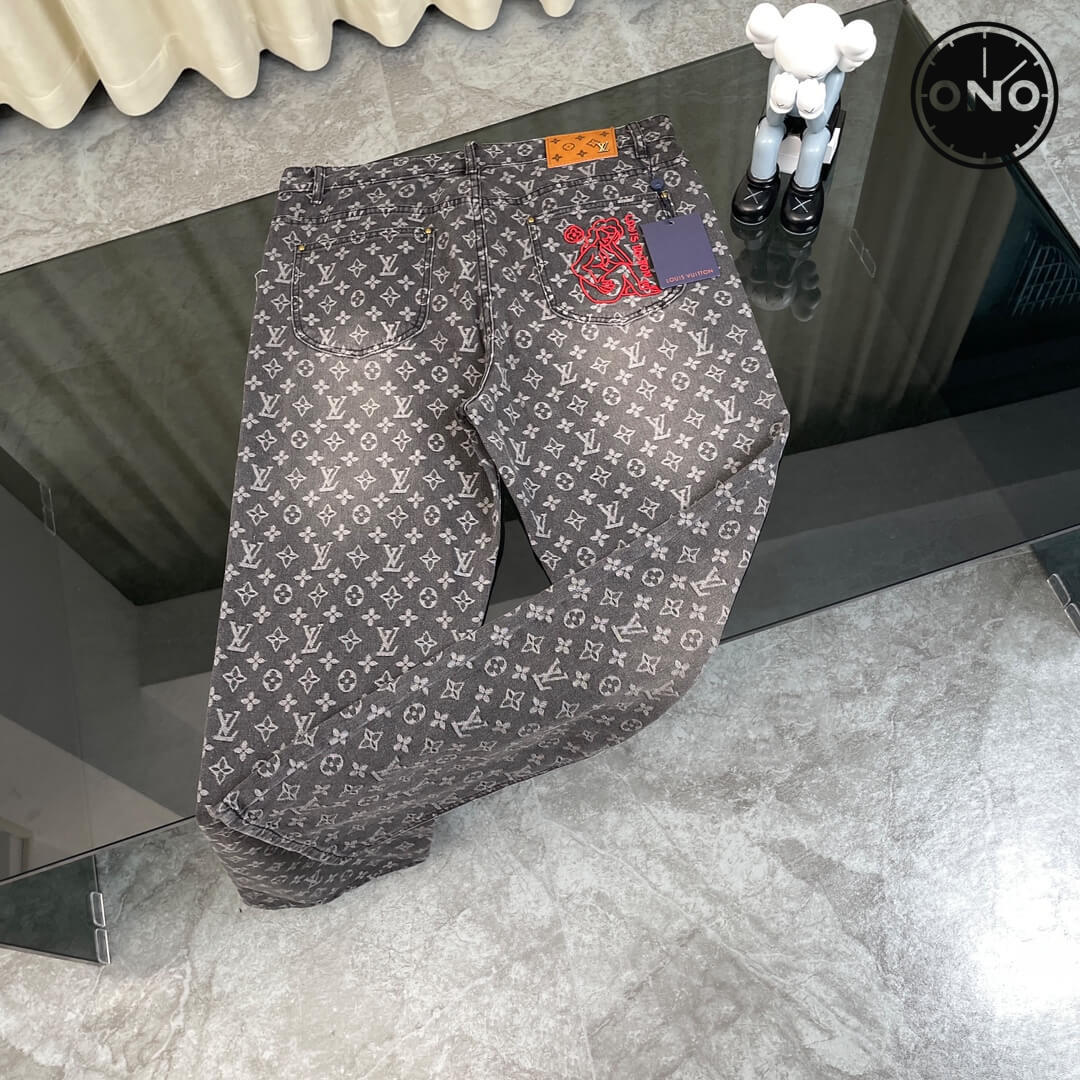 LV_Trousers_81_4.jpg