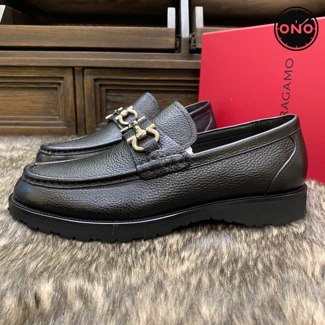 Ferragamo_10_9.jpg
