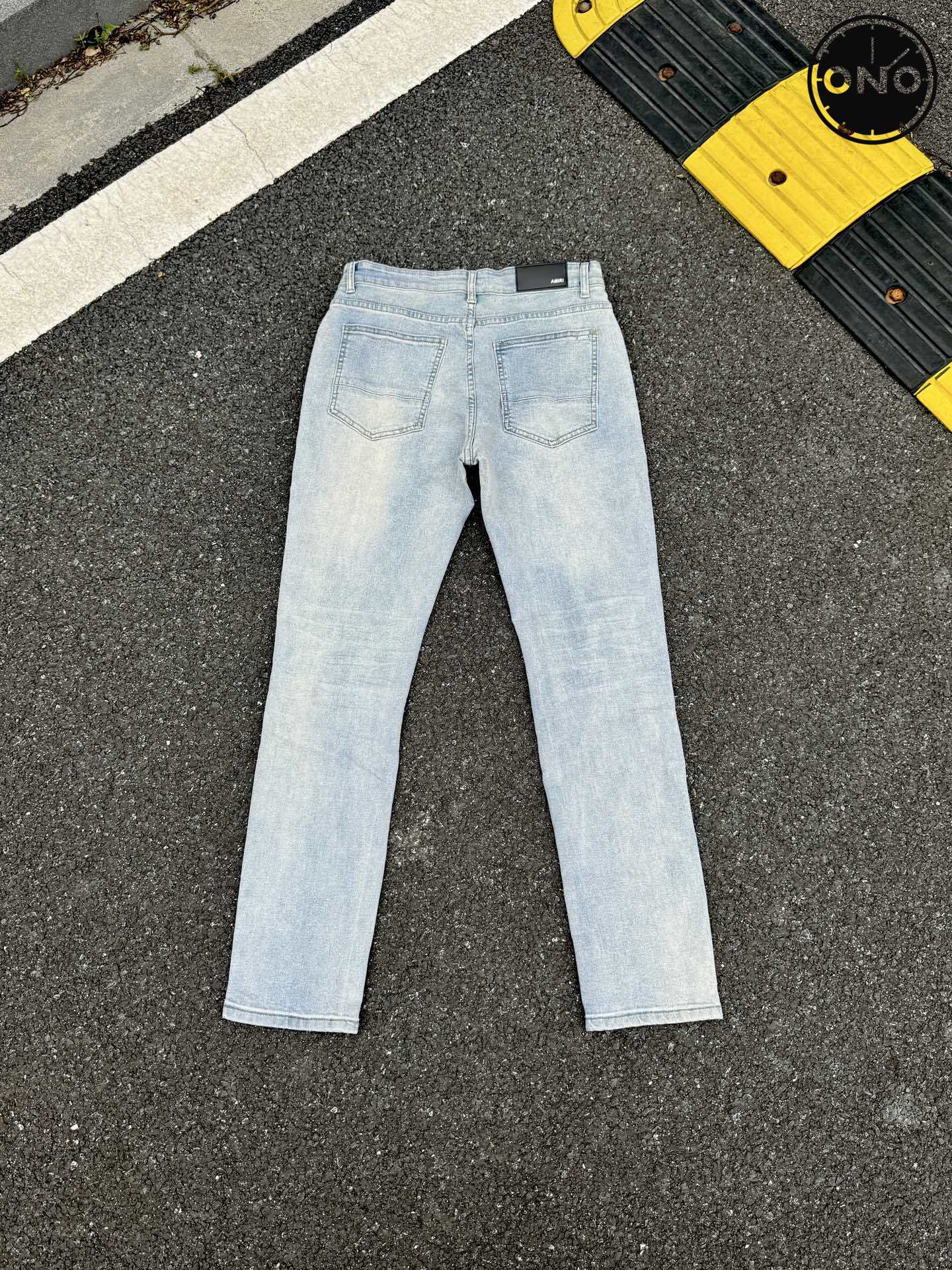 Amiri-Trousers_34_2.jpg