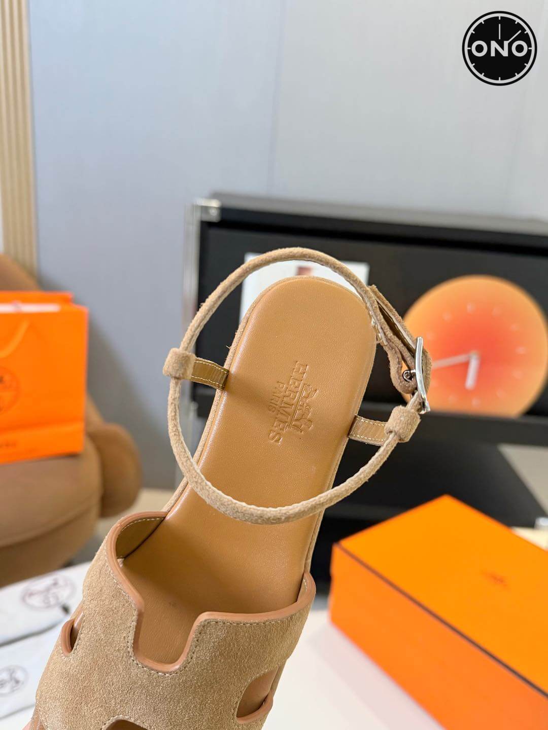 Hermes-Slippers_76_4.jpg