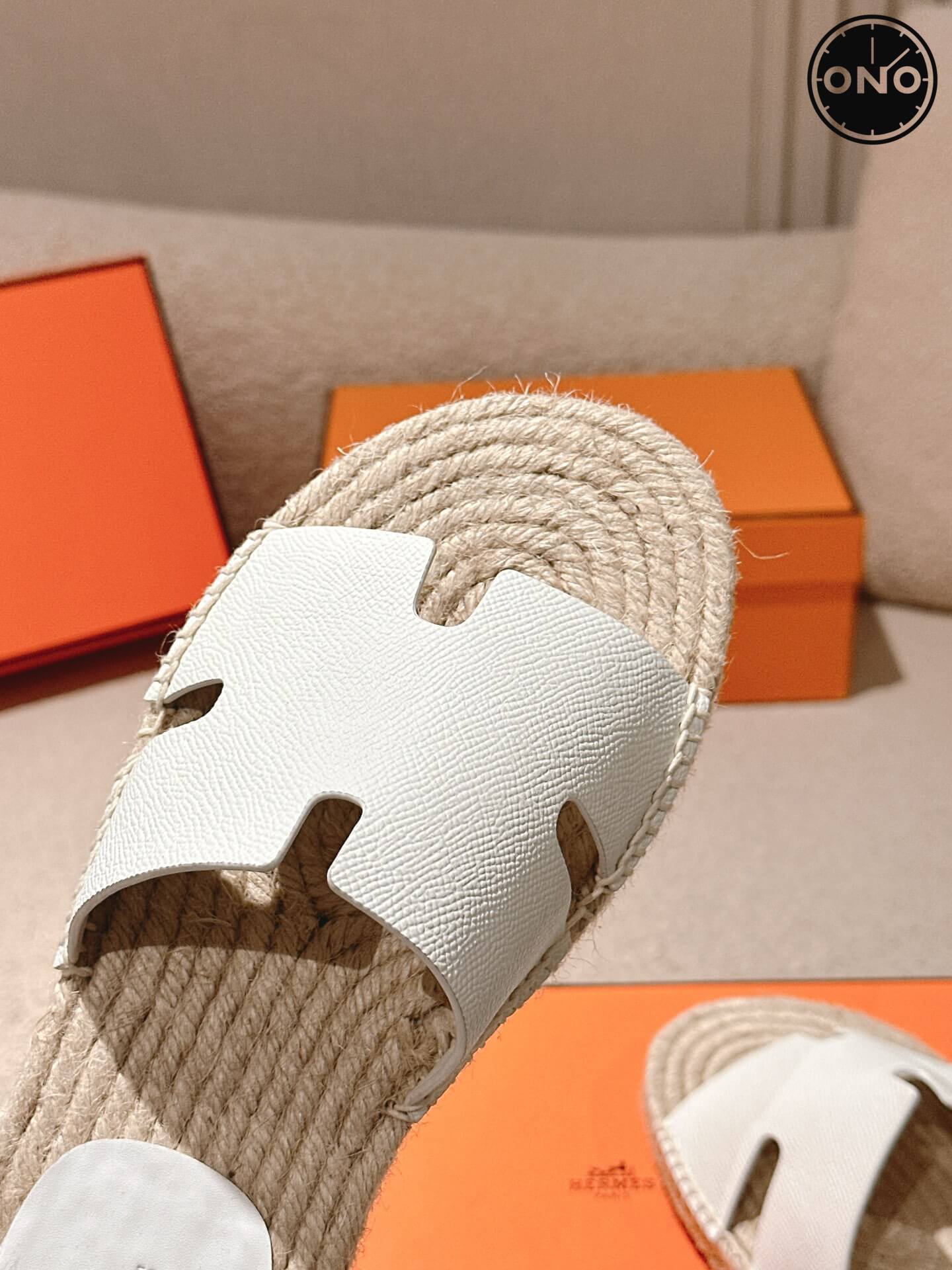Hermes-Slippers_54_7.jpg