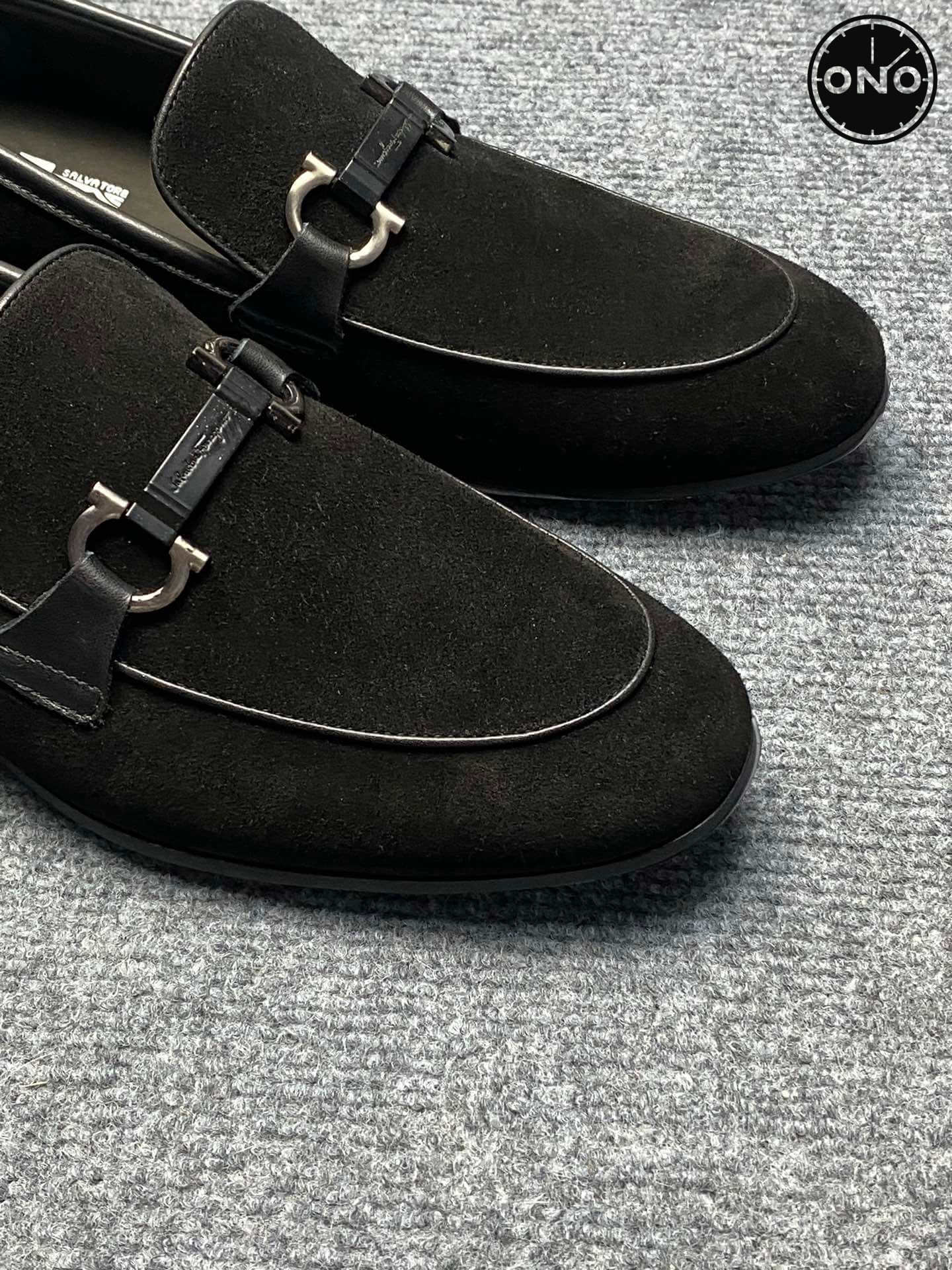 Ferragamo_99_4.jpg