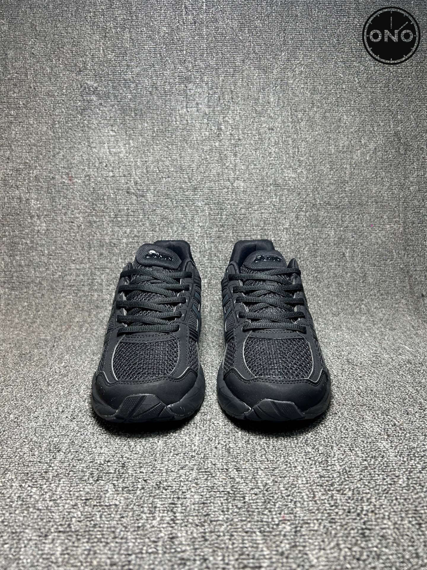 Asics_45_5.jpg