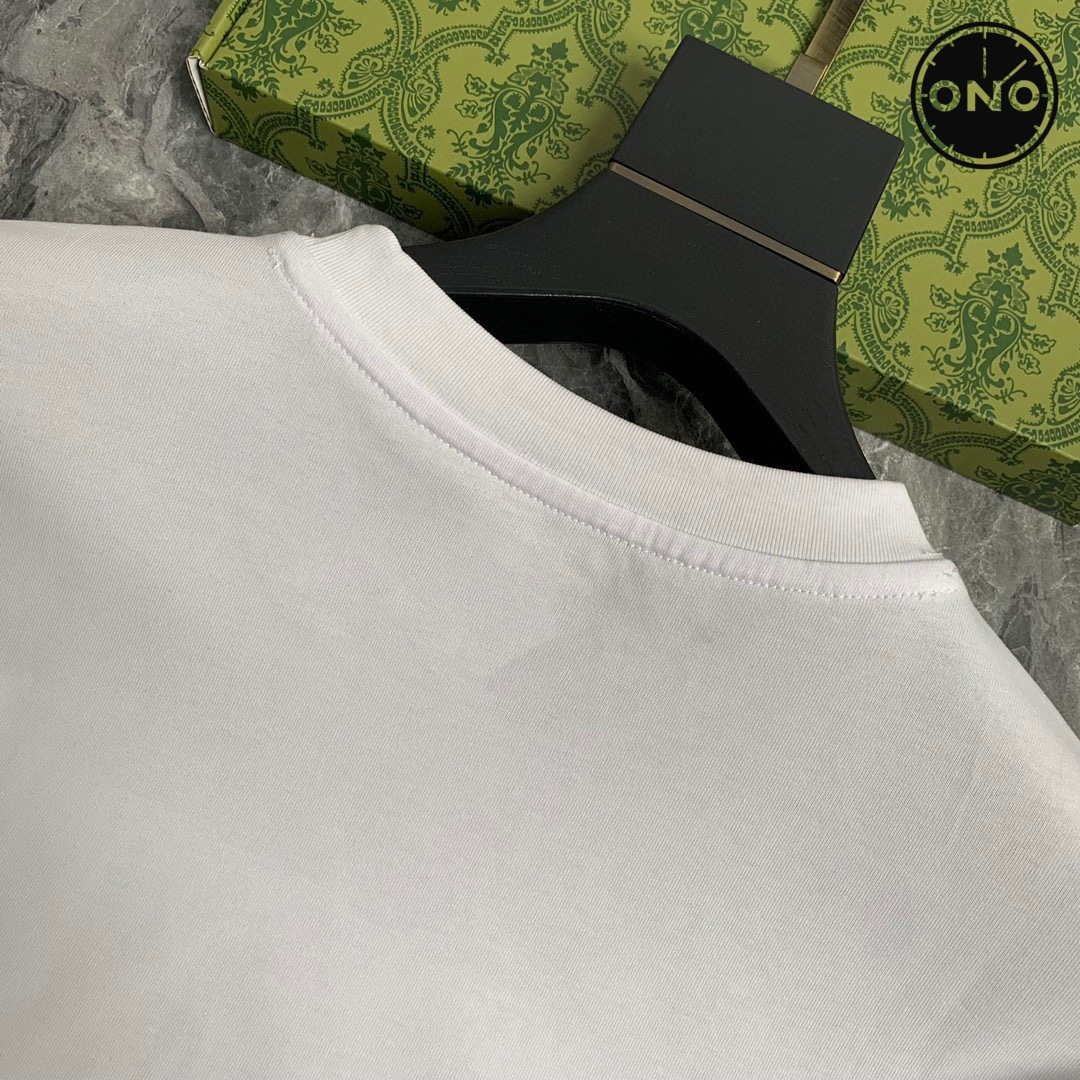 Amiri-Short-Sleeves_45_7.jpg
