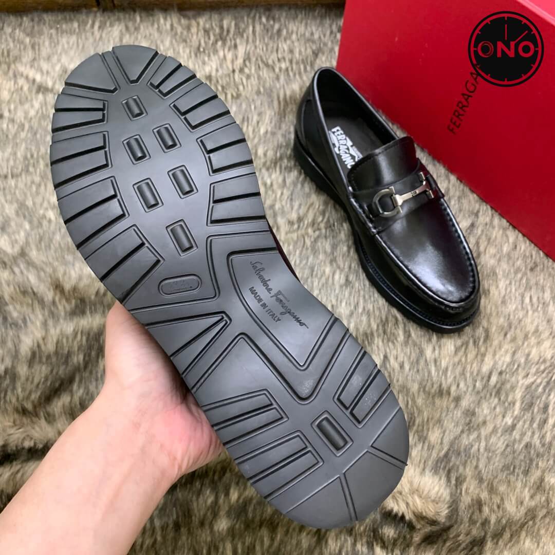 Ferragamo_70_7.jpg