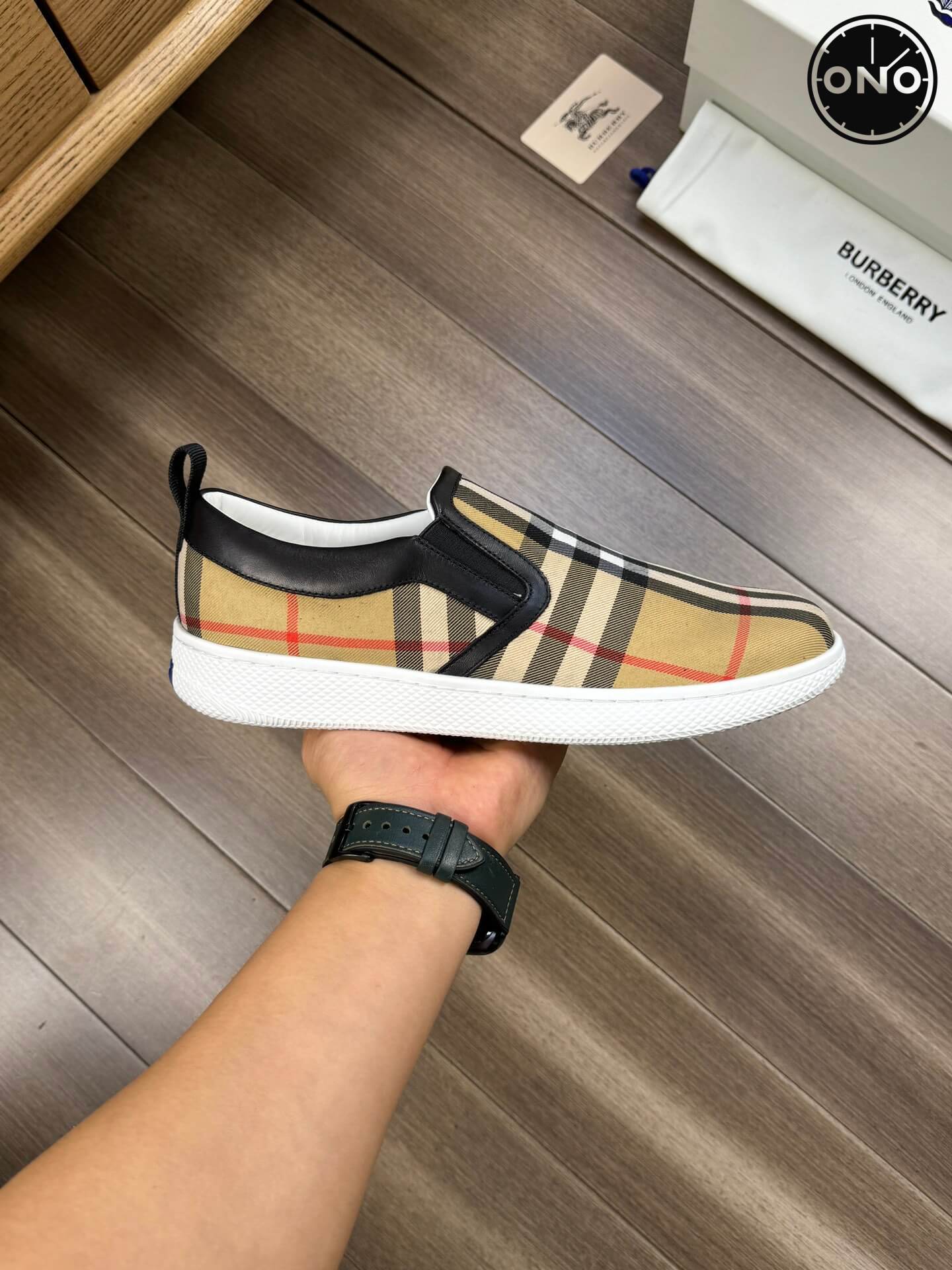 Burberry_23_7.jpg