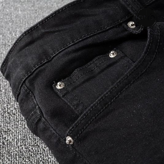 Amiri-Trousers_83_5.jpg