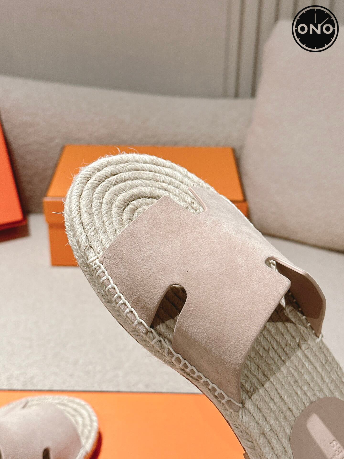 Hermes-Slippers_42_8.jpg