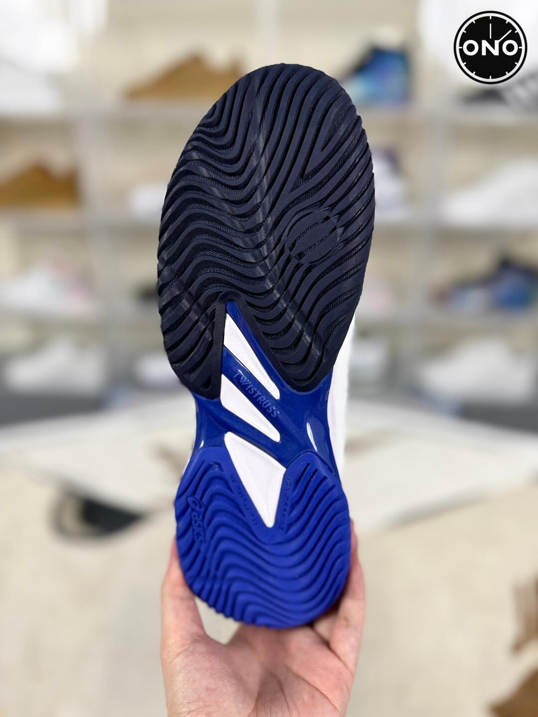 Asics_70_6.jpg