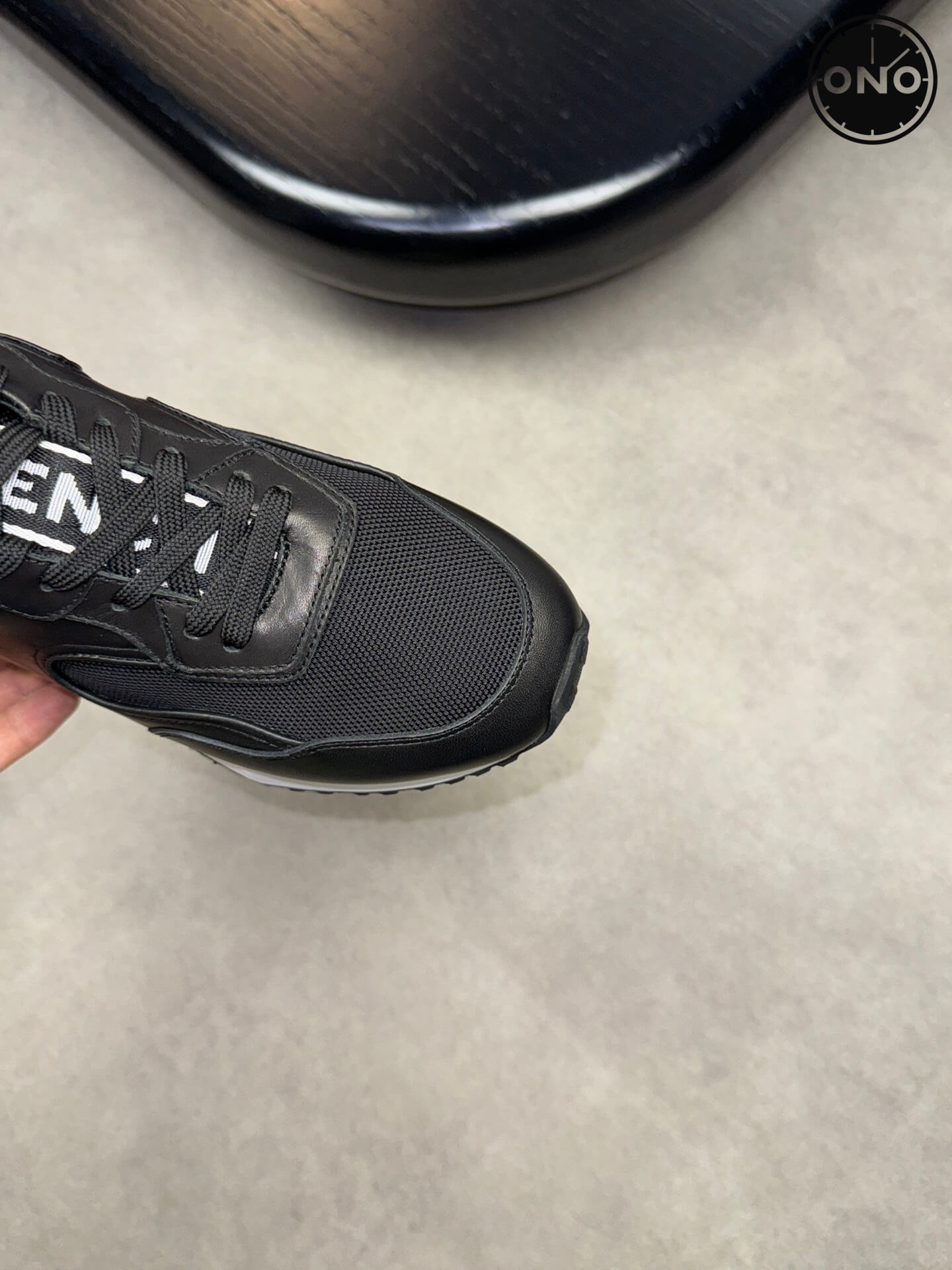 Givenchy_36_6.jpg