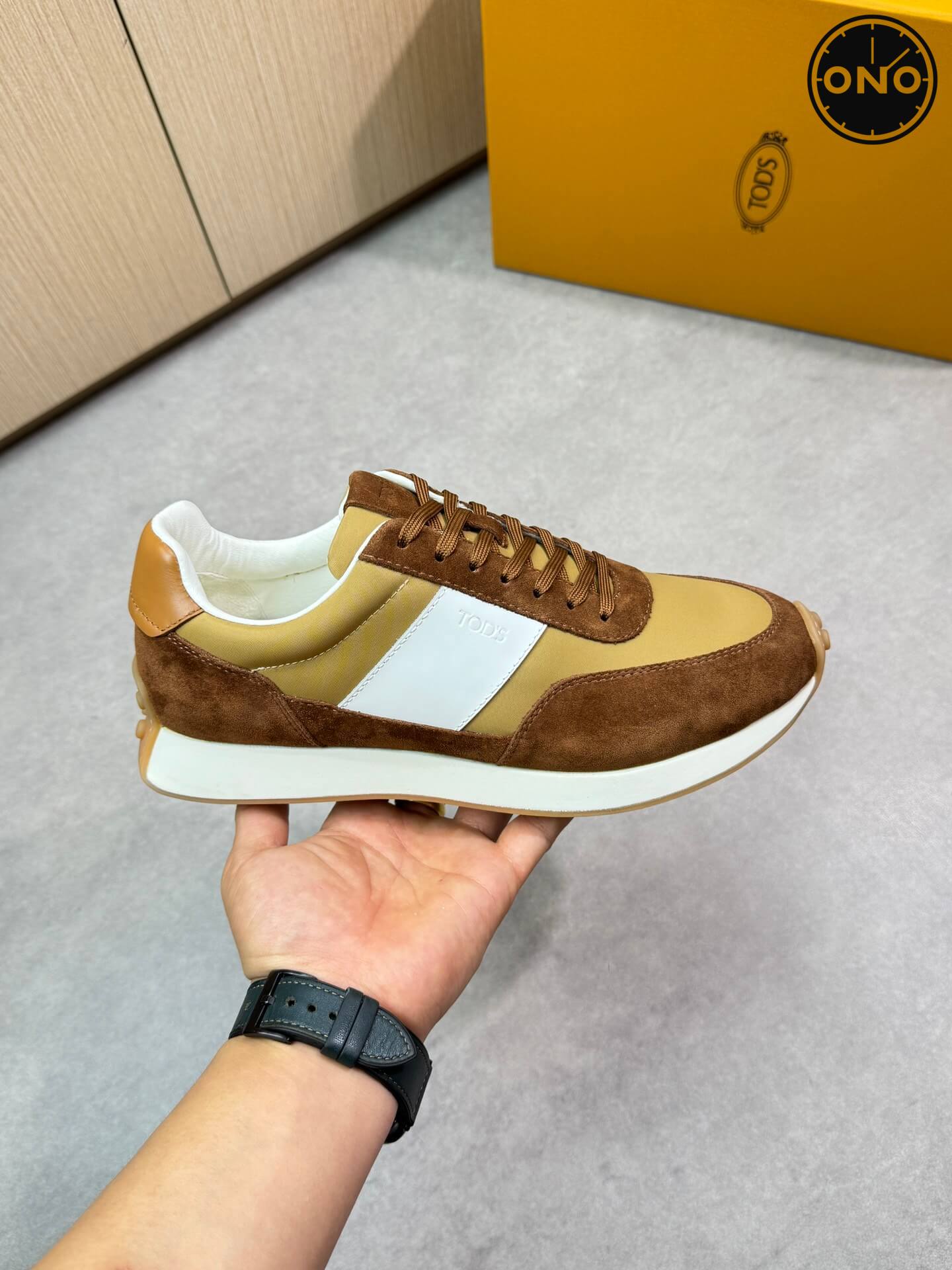 Burberry_1_5.jpg