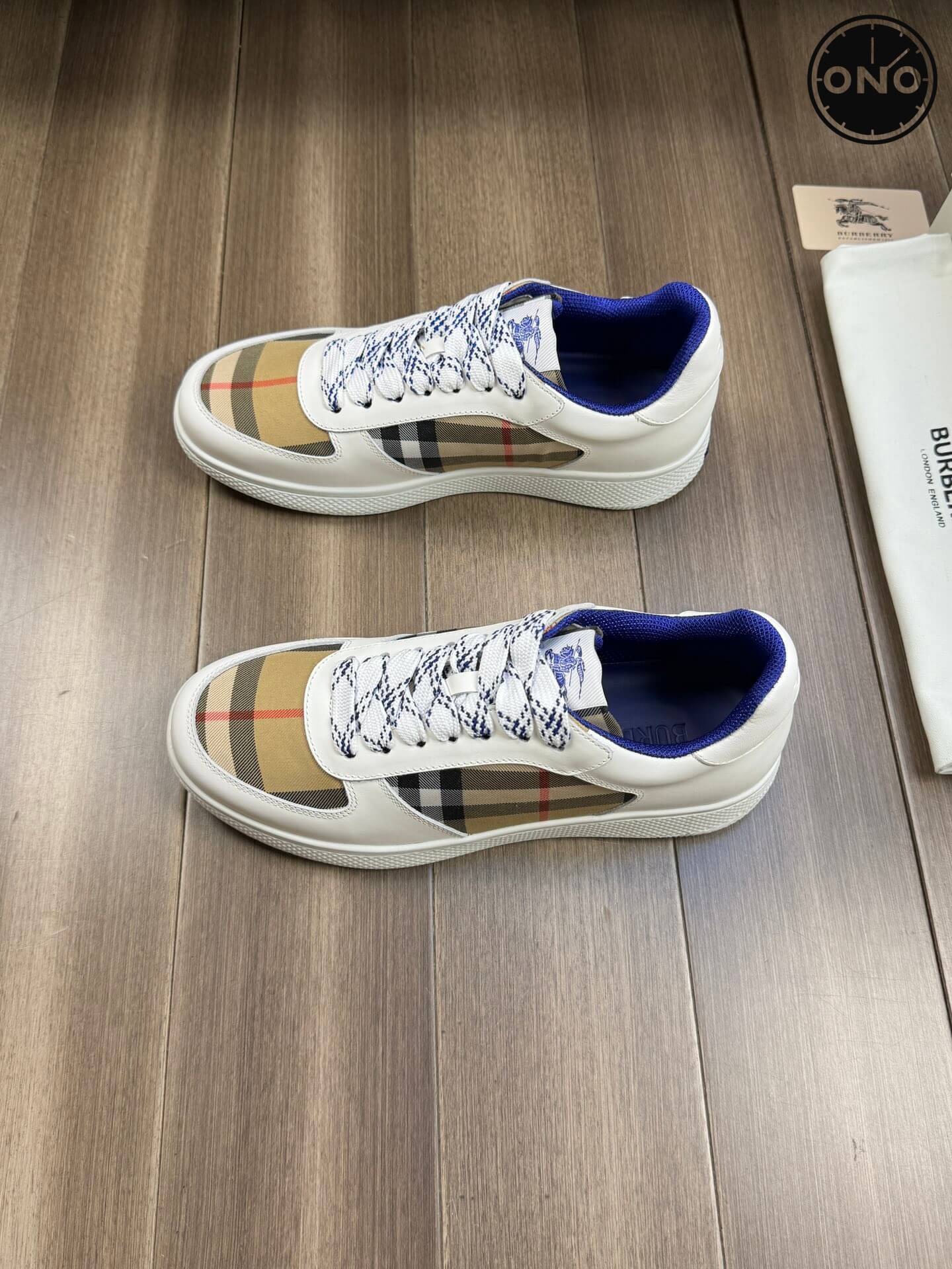 Burberry_24_3.jpg