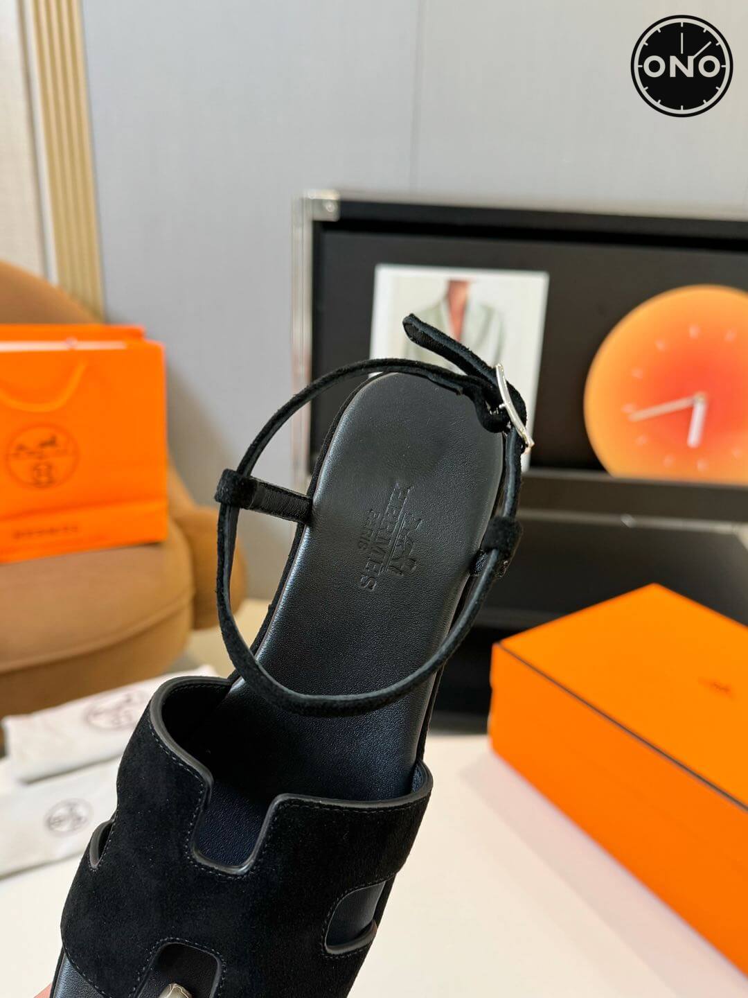 Hermes-Slippers_75_4.jpg