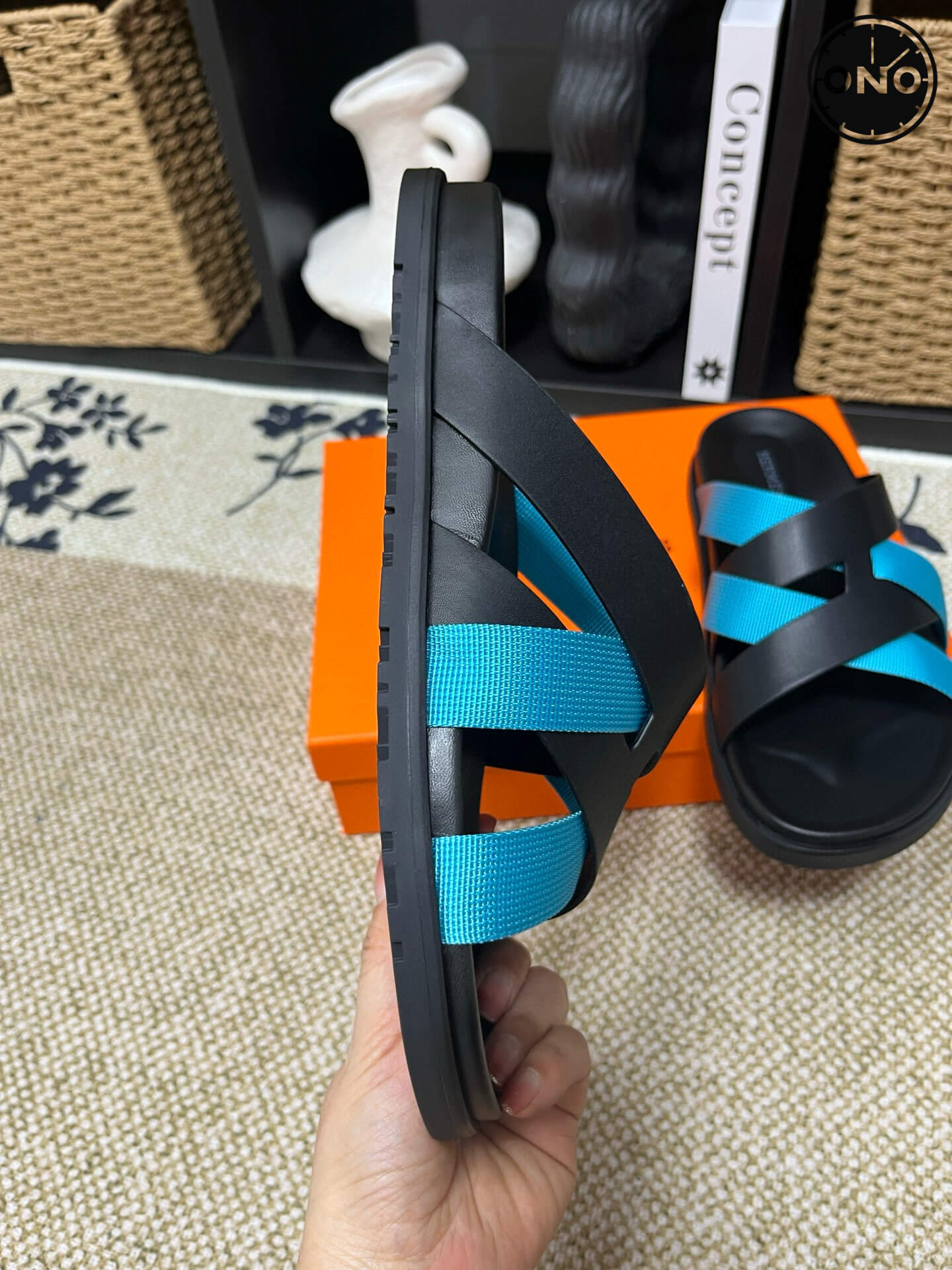 Hermes-Slippers_36_6.jpg
