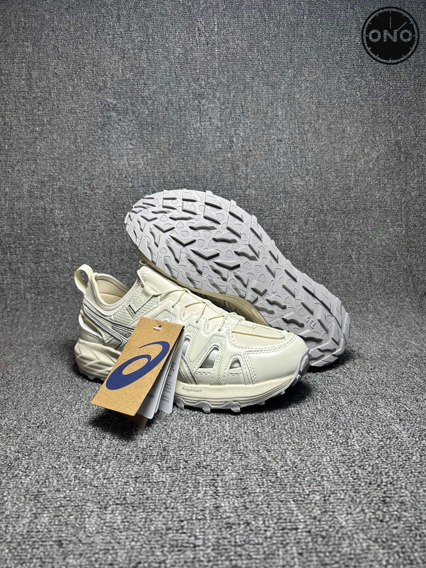 Asics_46_4.jpg