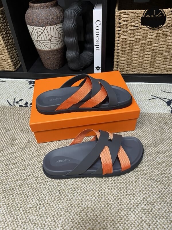 Hermes-Slippers_17_4.jpg