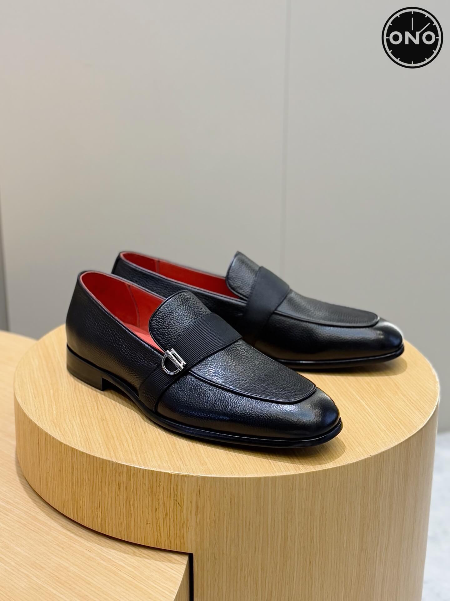 Ferragamo_24_8.jpg