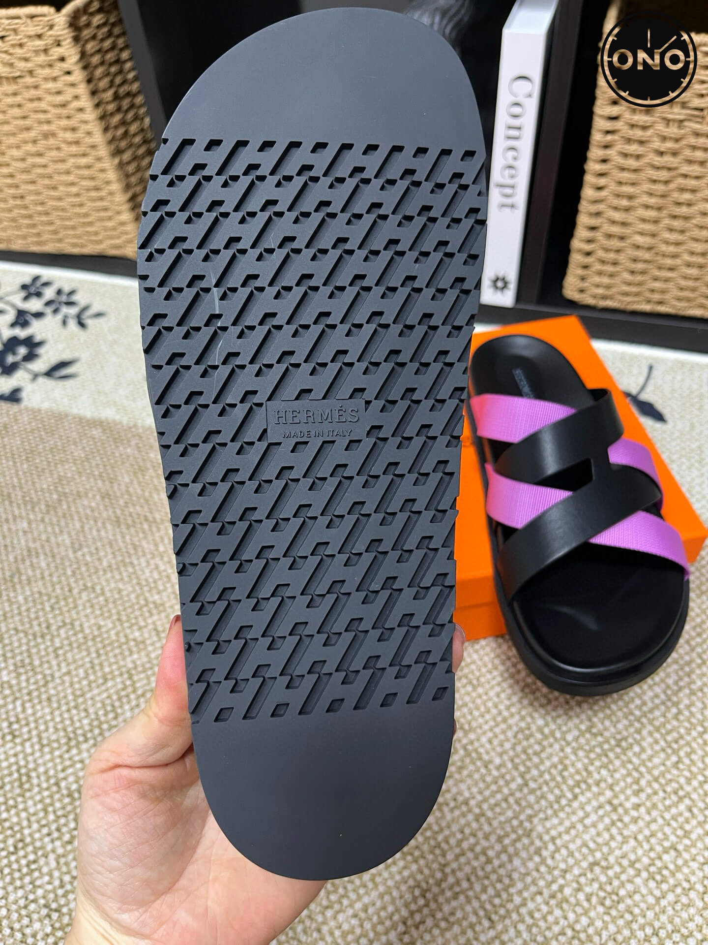 Hermes-Slippers_23_8.jpg