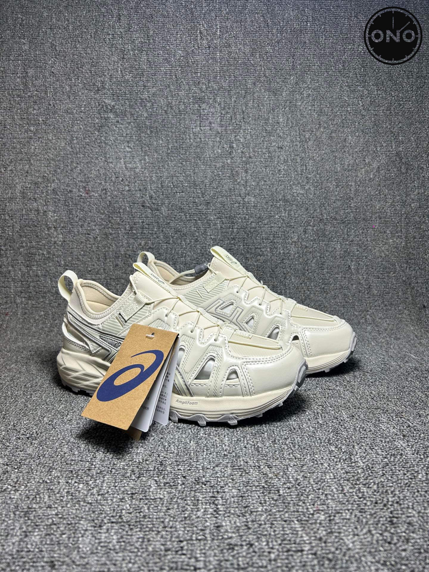 Asics_46_3.jpg
