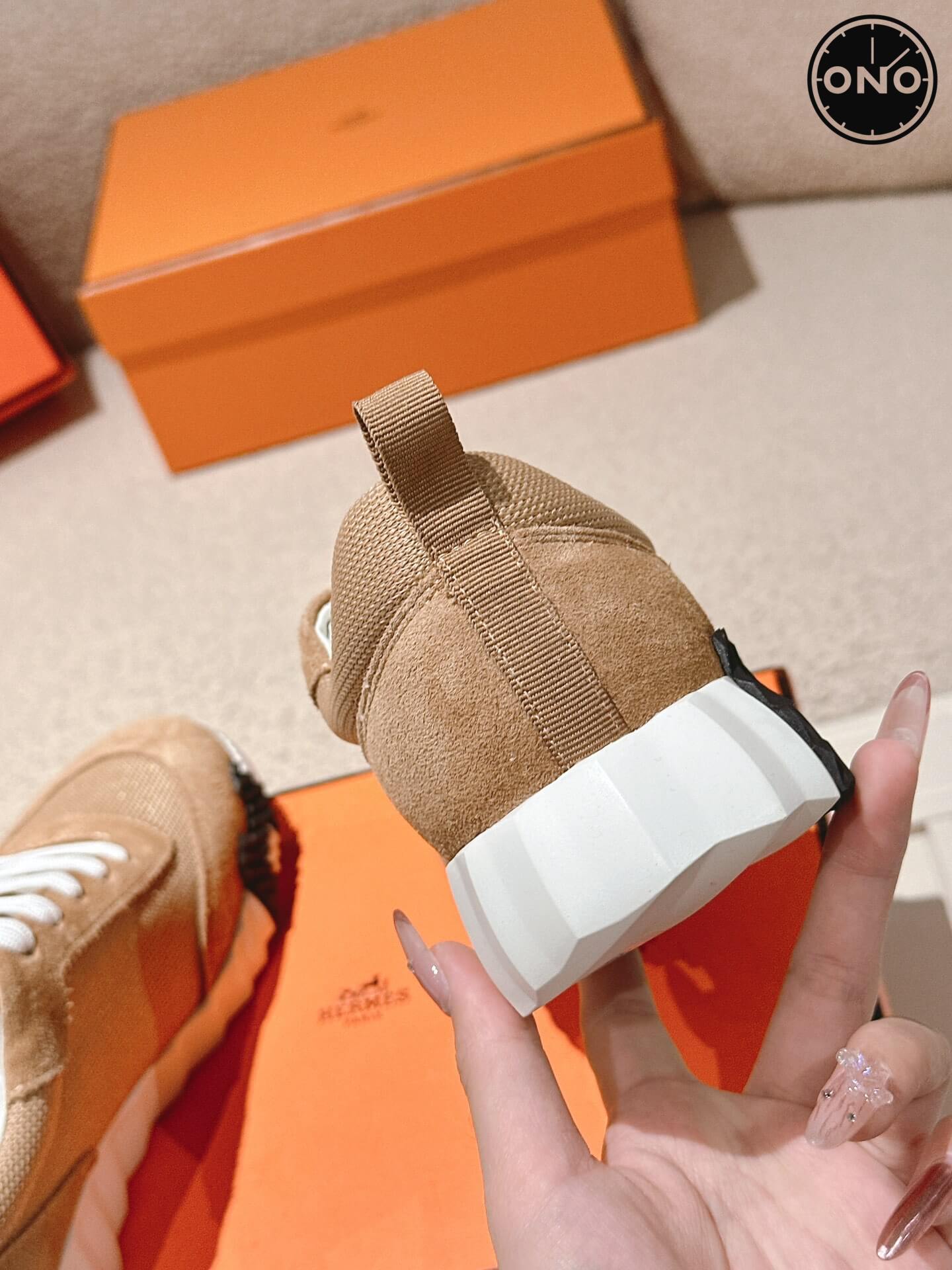 Hermes_60_8.jpg