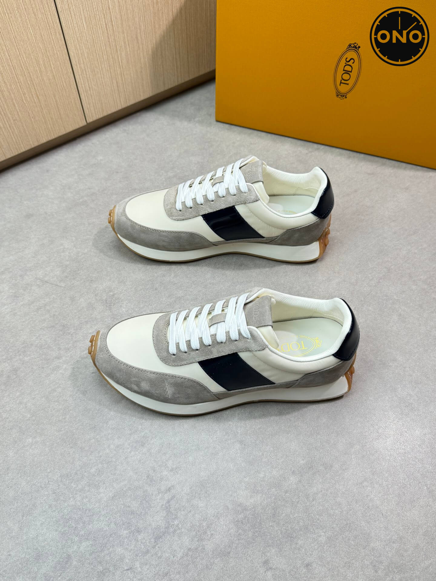 Burberry_1_7.jpg