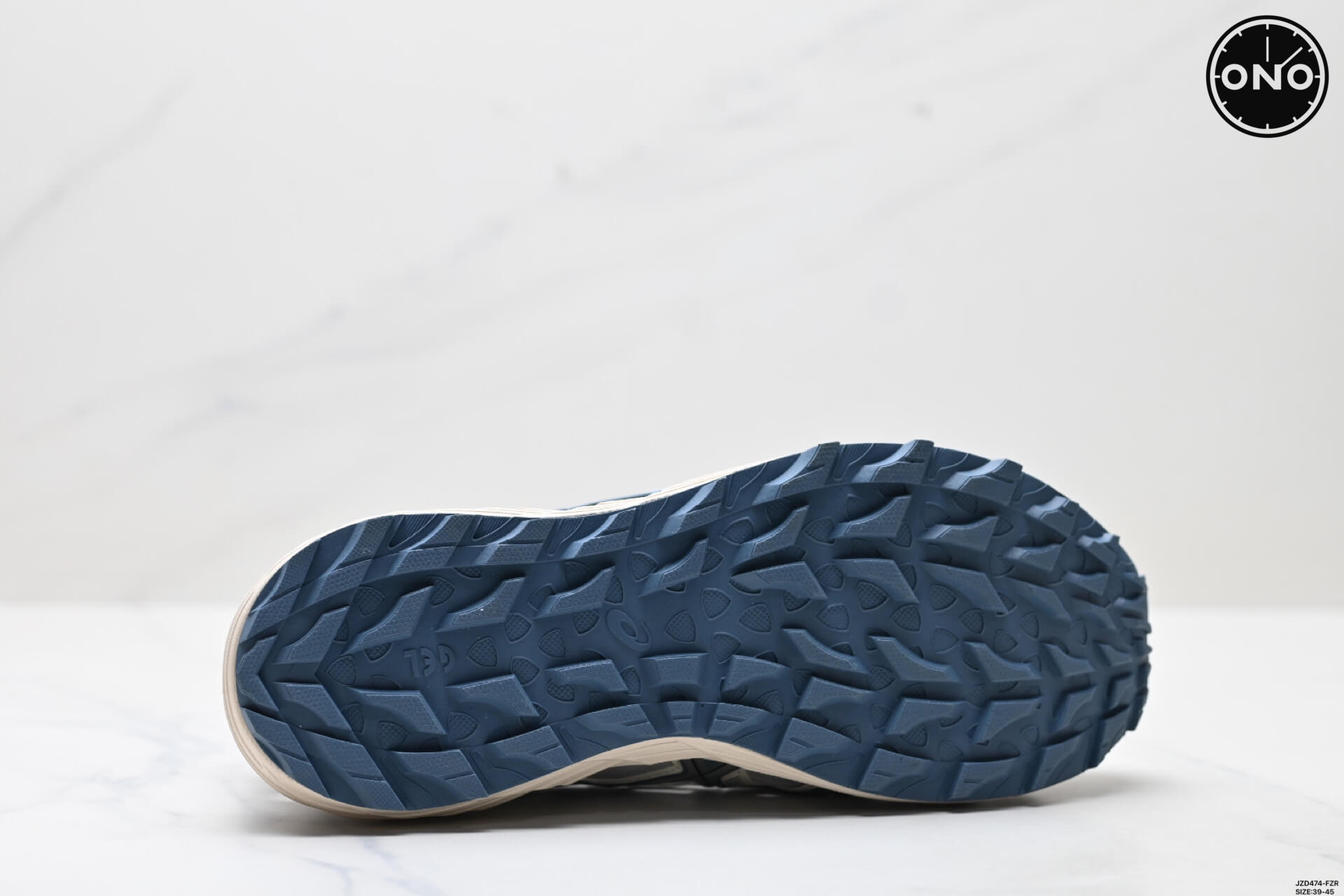 Asics_58_9.jpg