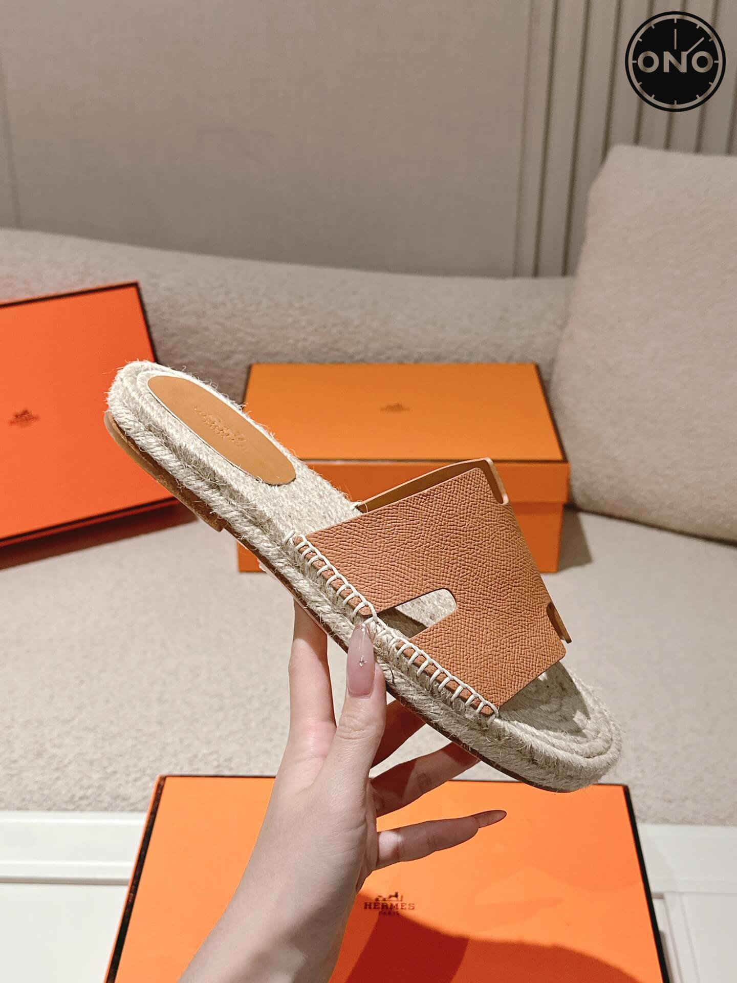 Hermes-Slippers_53_5.jpg