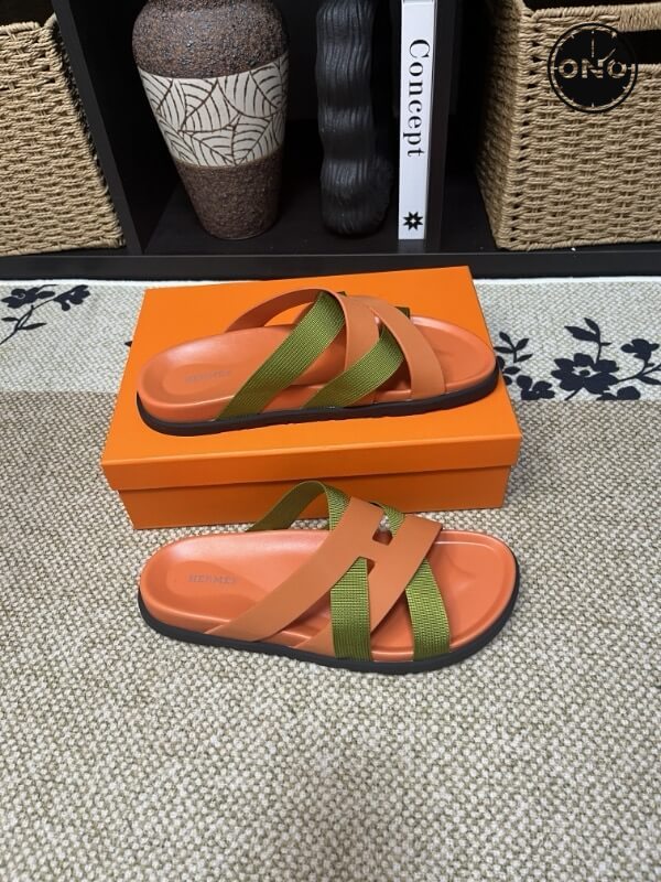 Hermes-Slippers_5_2.jpg