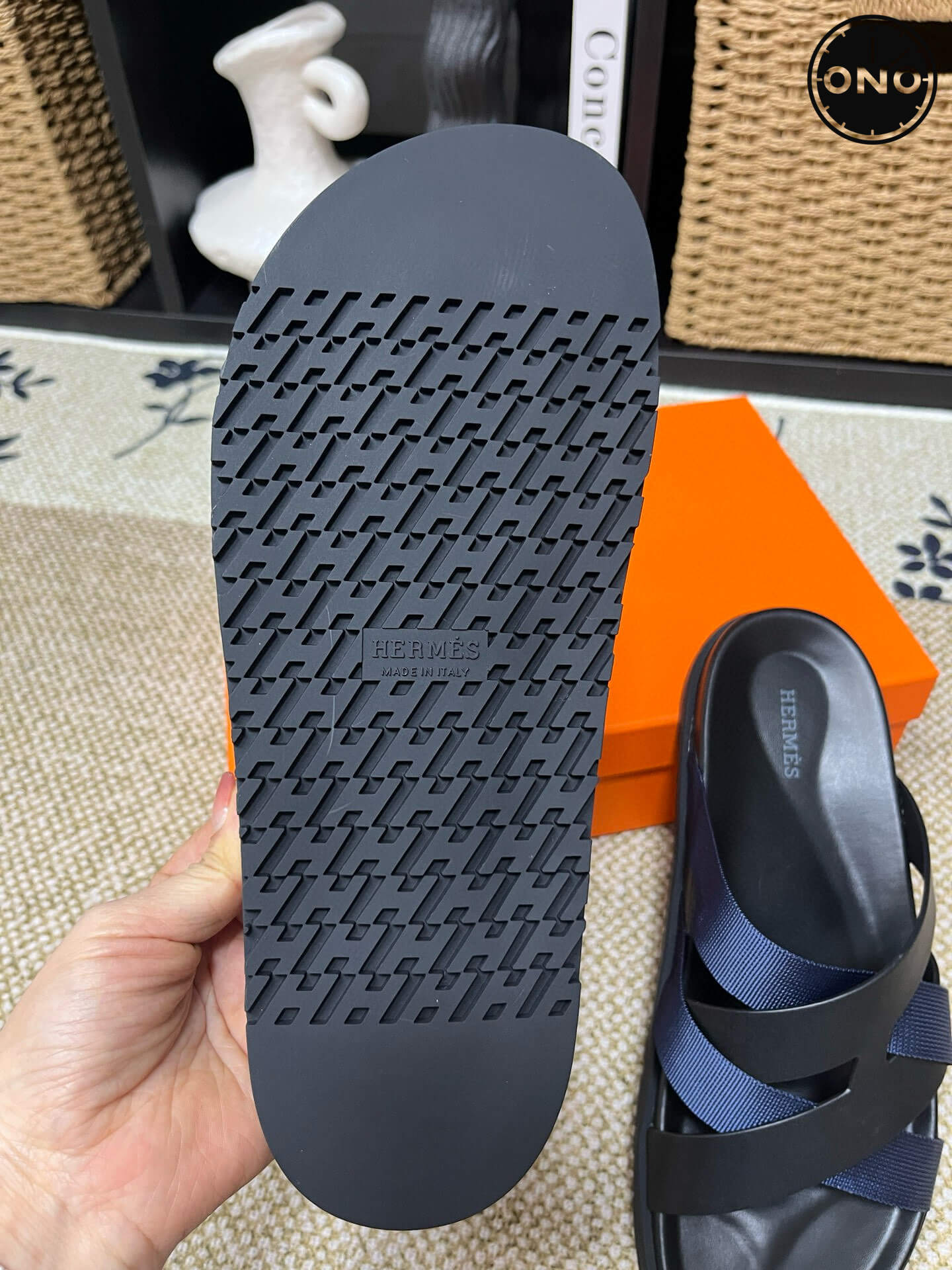 Hermes-Slippers_34_8.jpg
