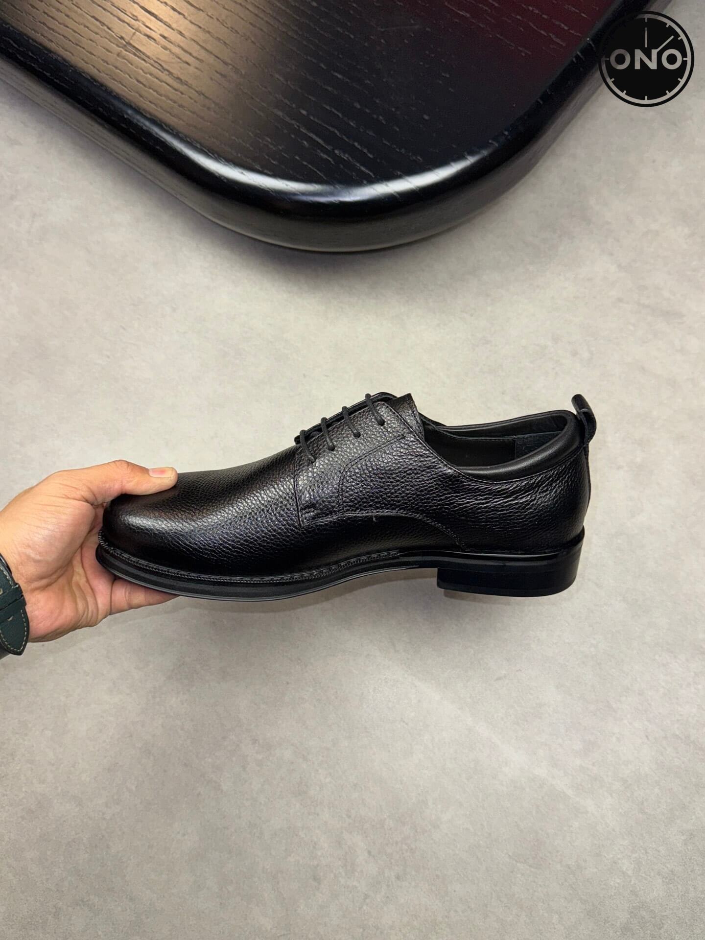 Ferragamo_82_5.jpg