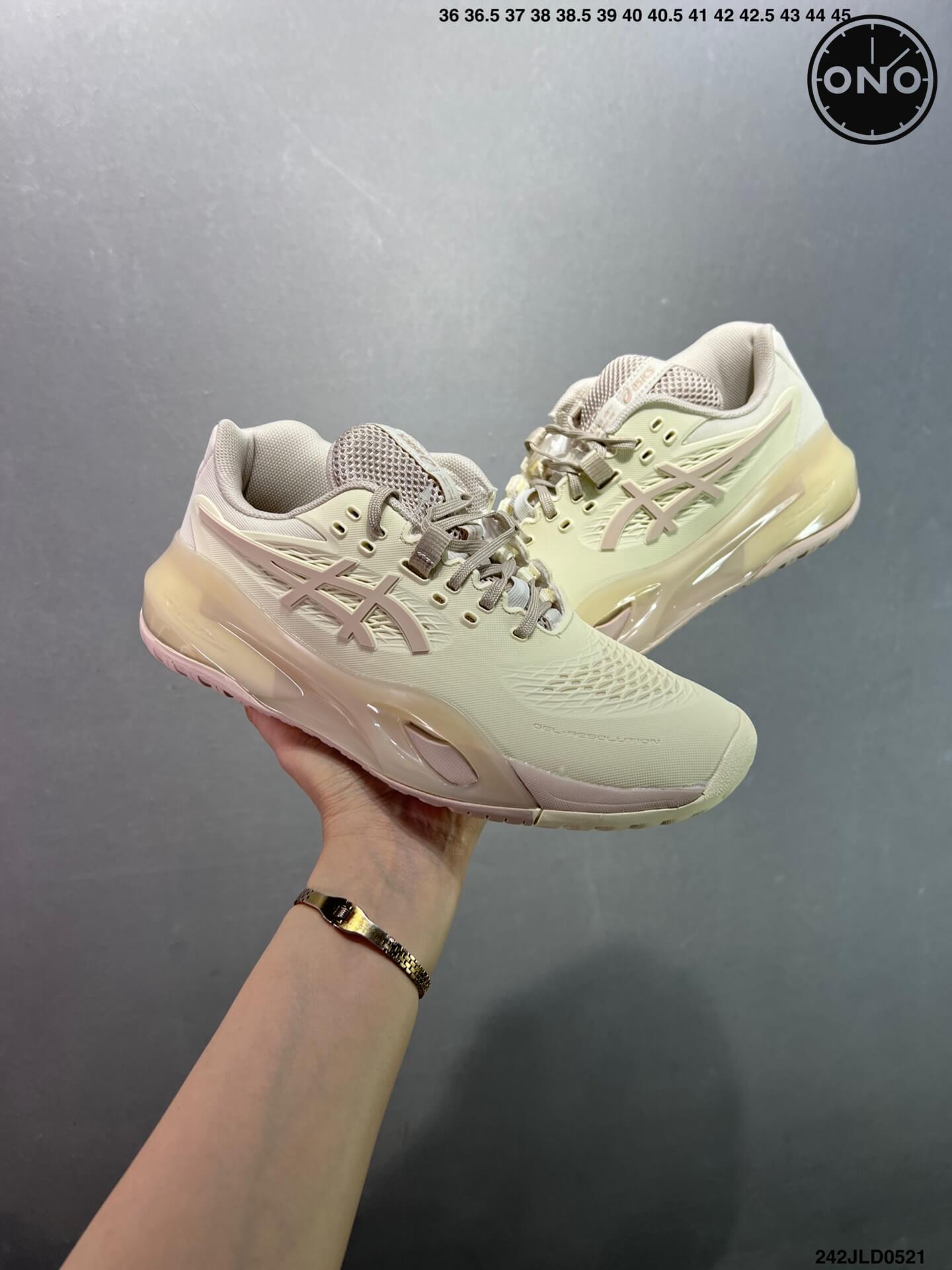 Asics_67_8.jpg