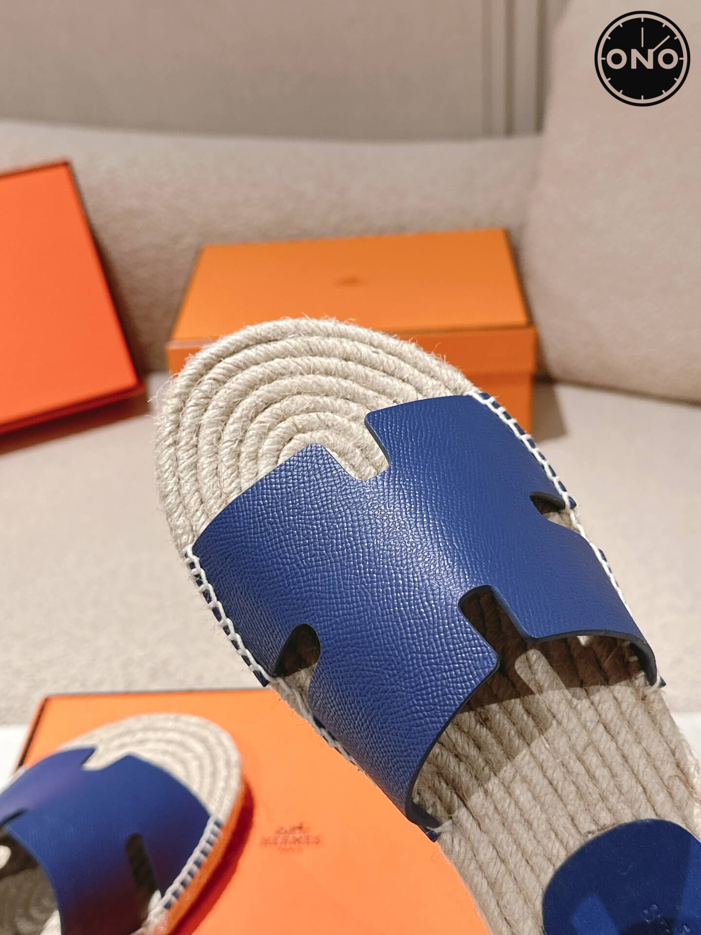Hermes-Slippers_52_8.jpg