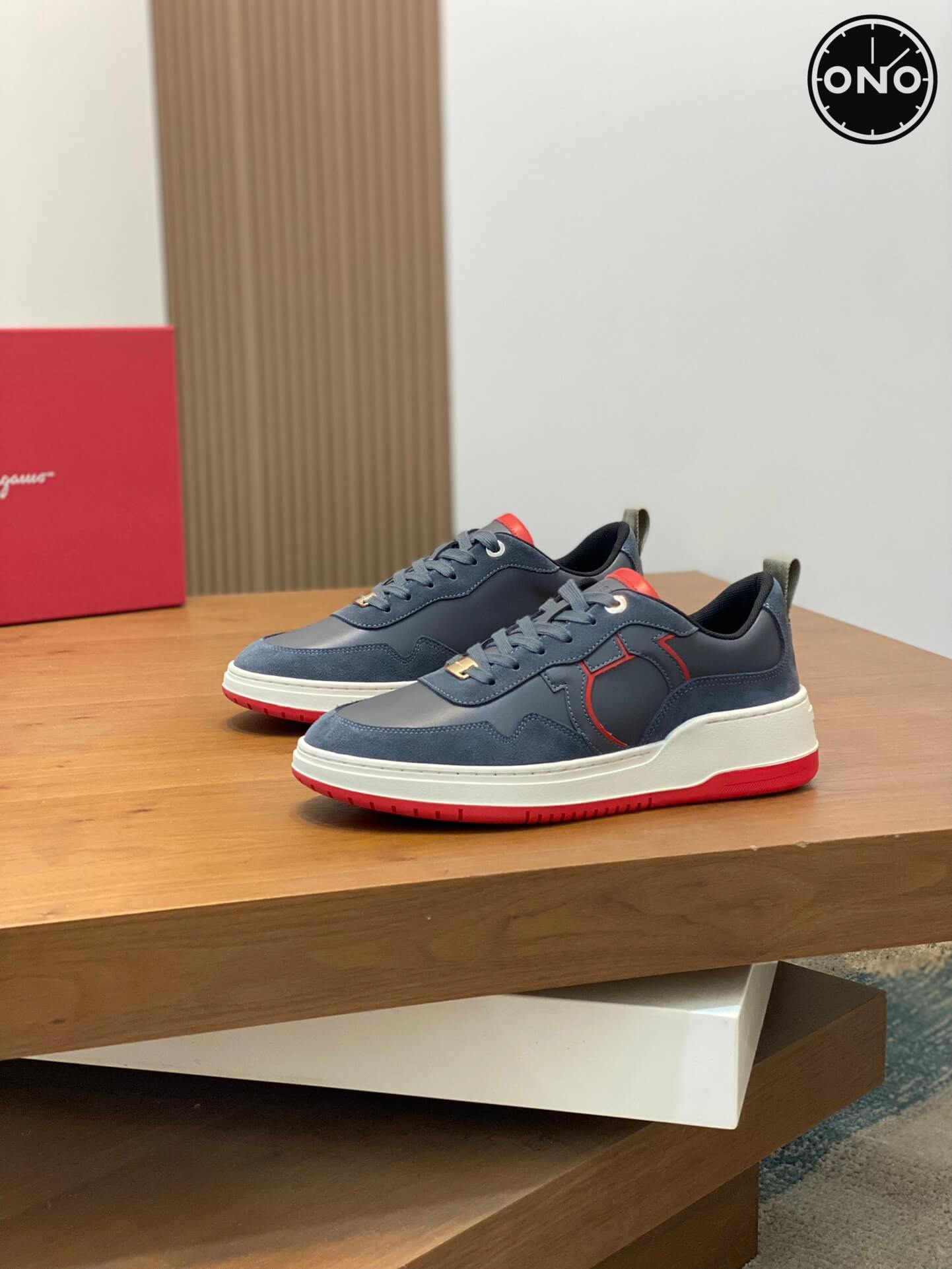 Ferragamo_23_5.jpg