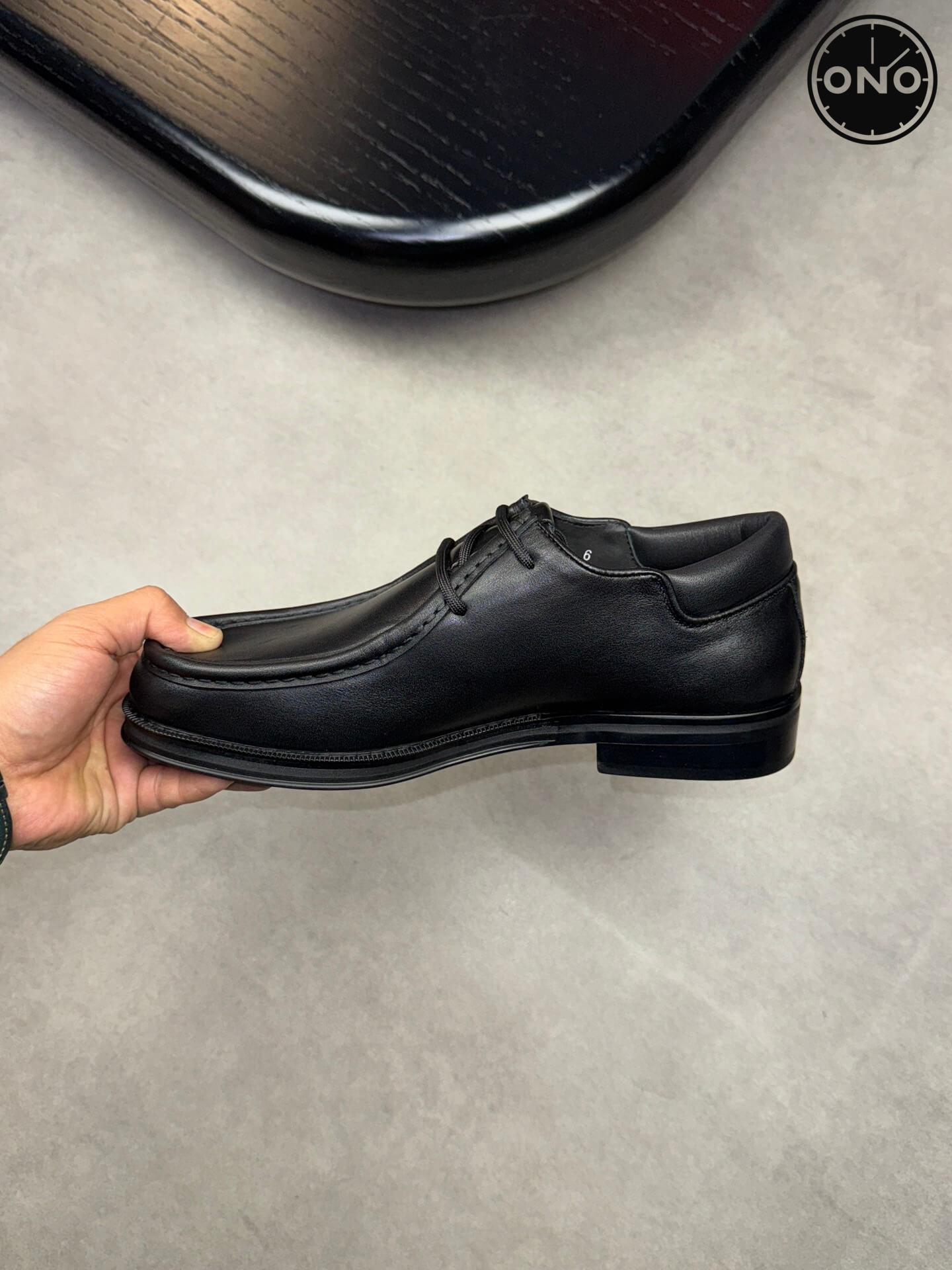 Ferragamo_85_5.jpg