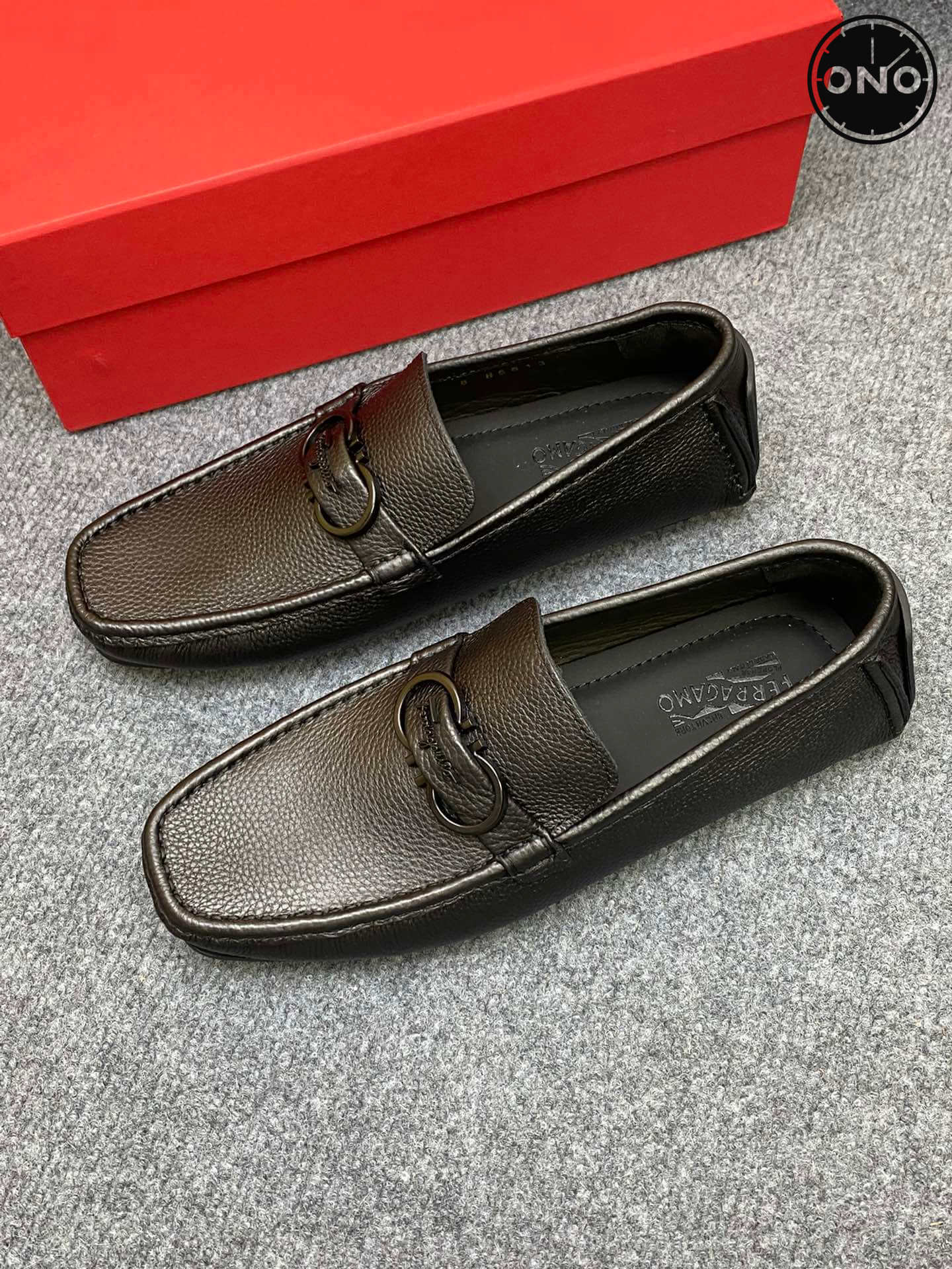 Ferragamo_5_8.jpg