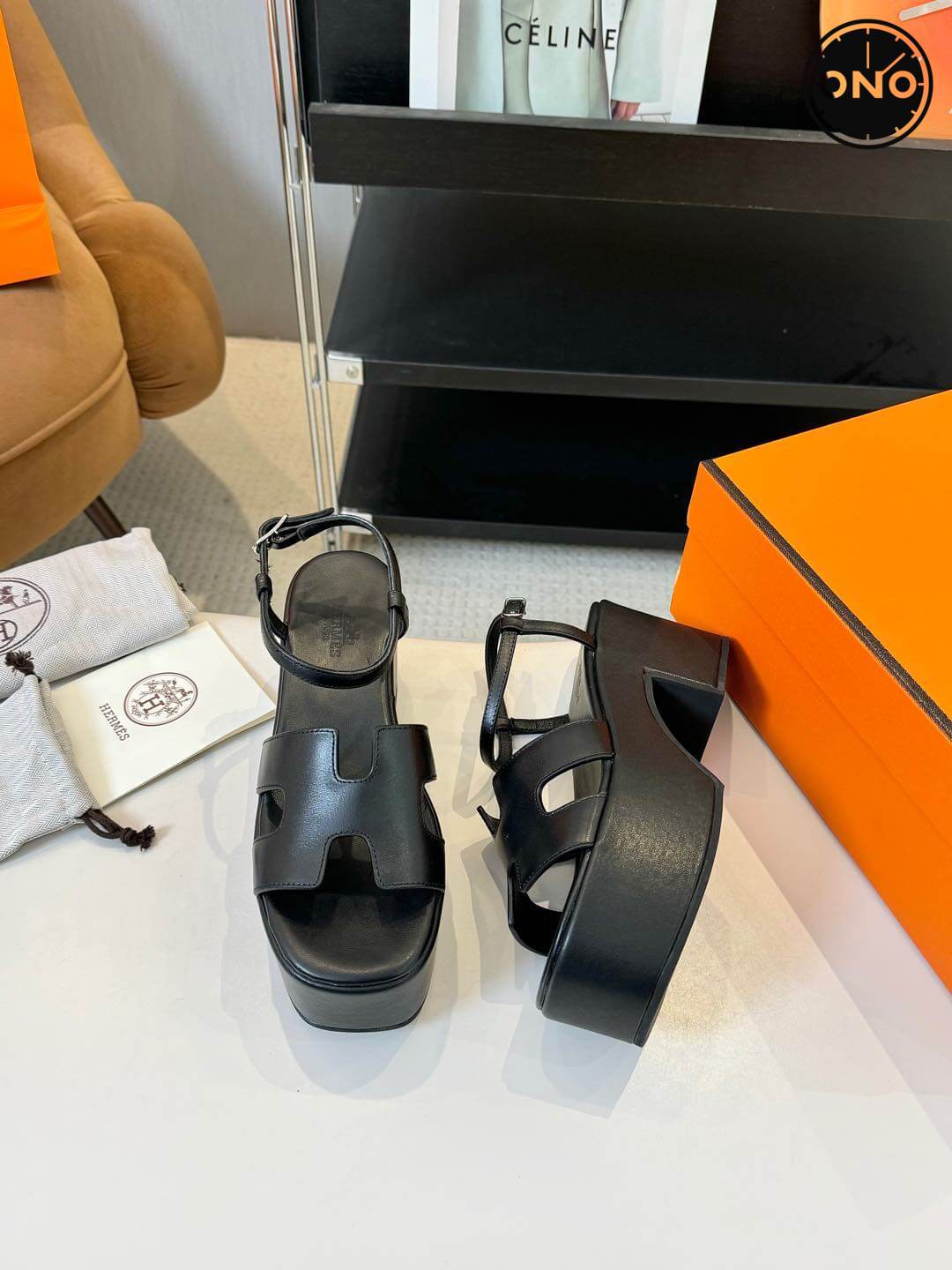 Hermes-Slippers_80_7.jpg